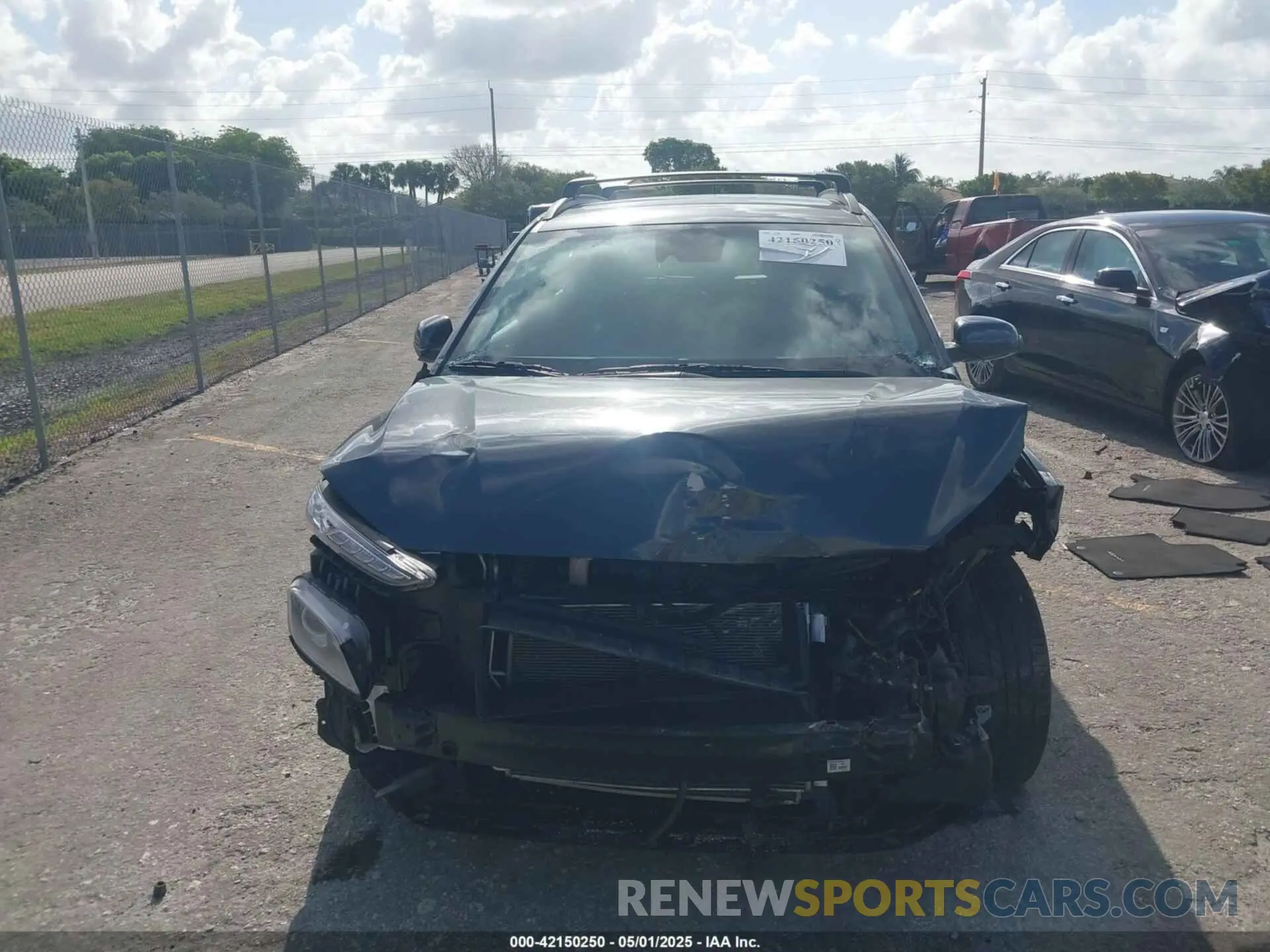 12 Photograph of a damaged car KM8K22AAXMU723290 HYUNDAI KONA 2021