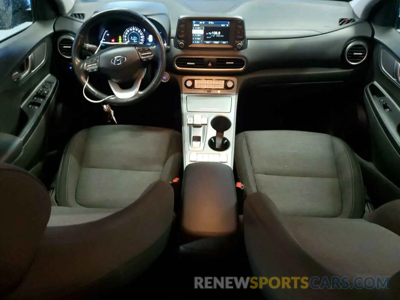 8 Фотография поврежденного автомобиля KM8K23AG2MU132350 HYUNDAI KONA 2021