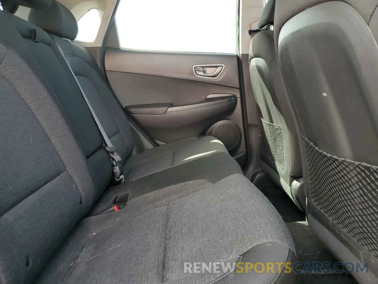 10 Photograph of a damaged car KM8K23AG3MU126010 HYUNDAI KONA 2021
