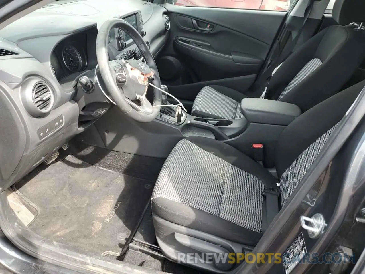 7 Photograph of a damaged car KM8K2CAA2MU733561 HYUNDAI KONA 2021