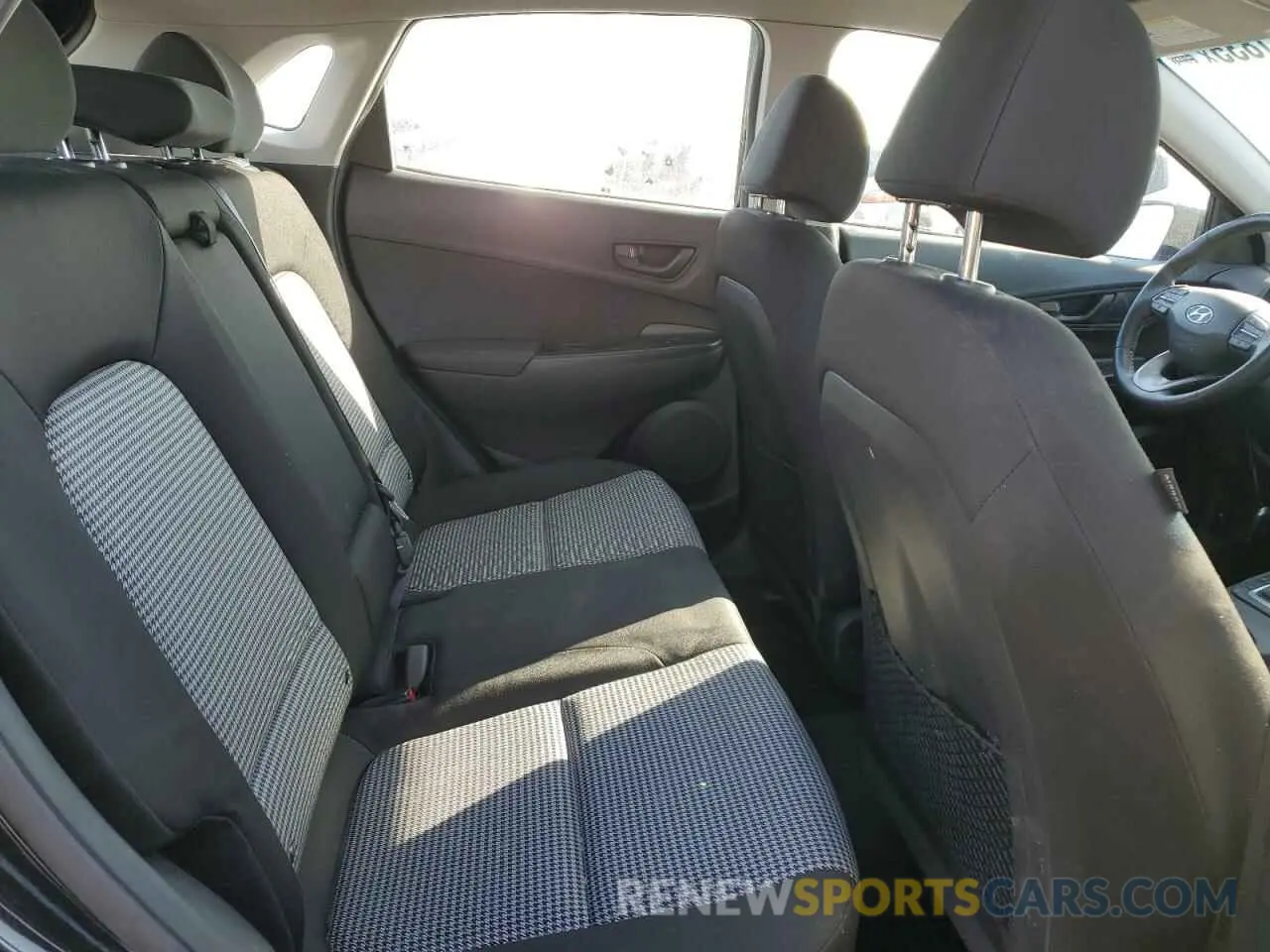 11 Photograph of a damaged car KM8K2CAA3MU730667 HYUNDAI KONA 2021