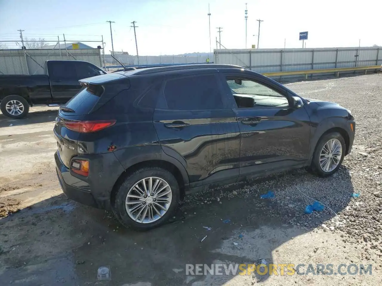 3 Photograph of a damaged car KM8K2CAA5MU617593 HYUNDAI KONA 2021