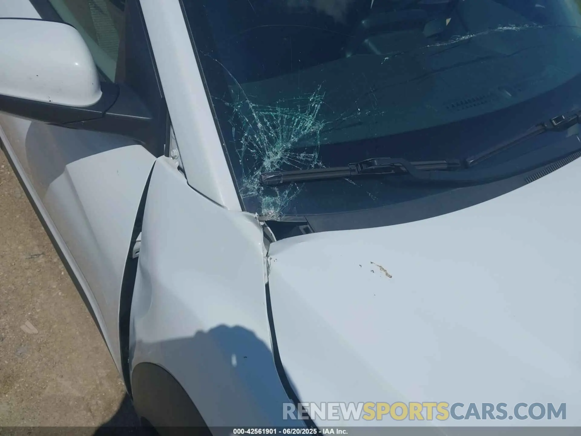 18 Photograph of a damaged car KM8K2CAA6MU602407 HYUNDAI KONA 2021