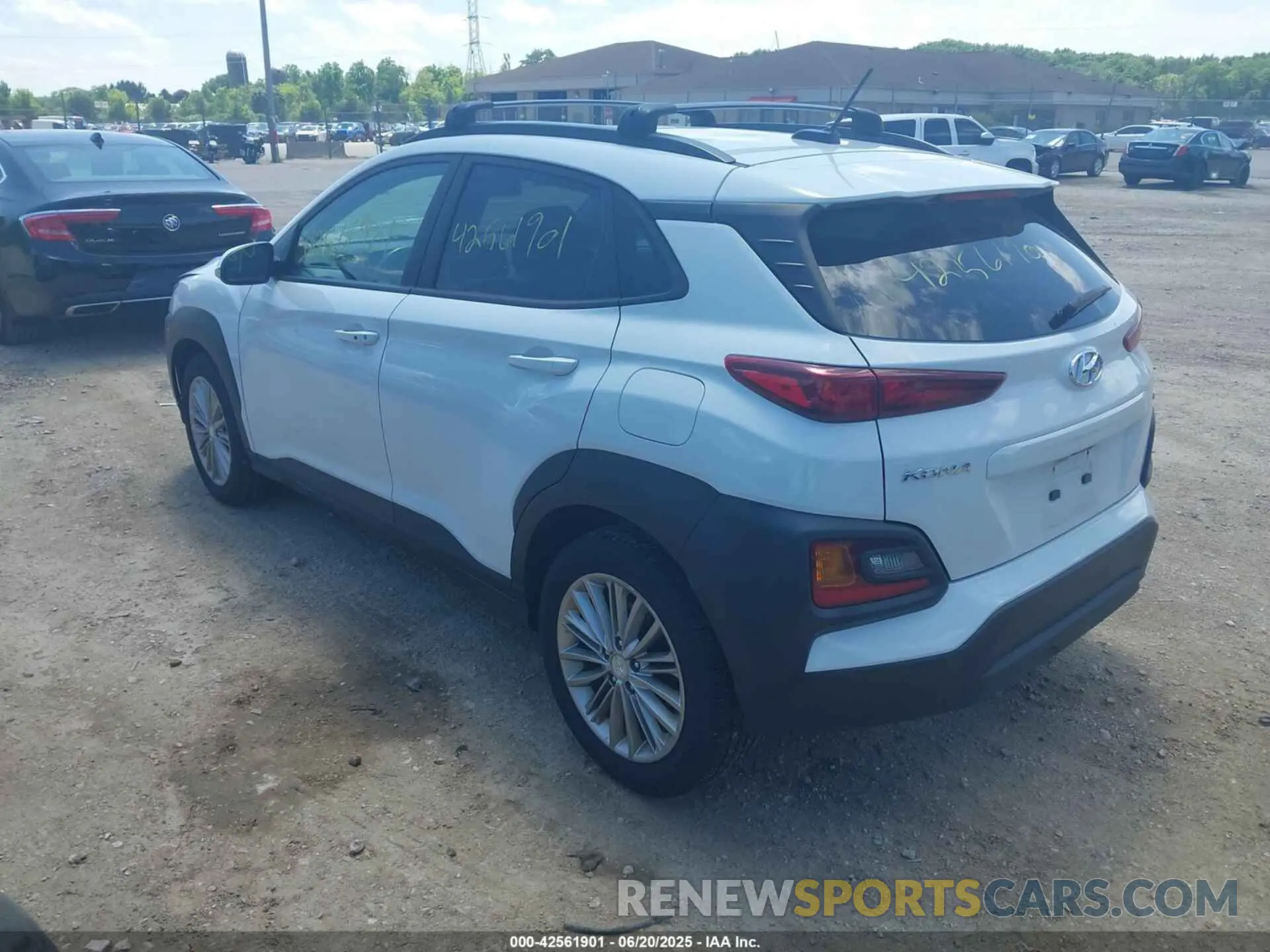 3 Photograph of a damaged car KM8K2CAA6MU602407 HYUNDAI KONA 2021