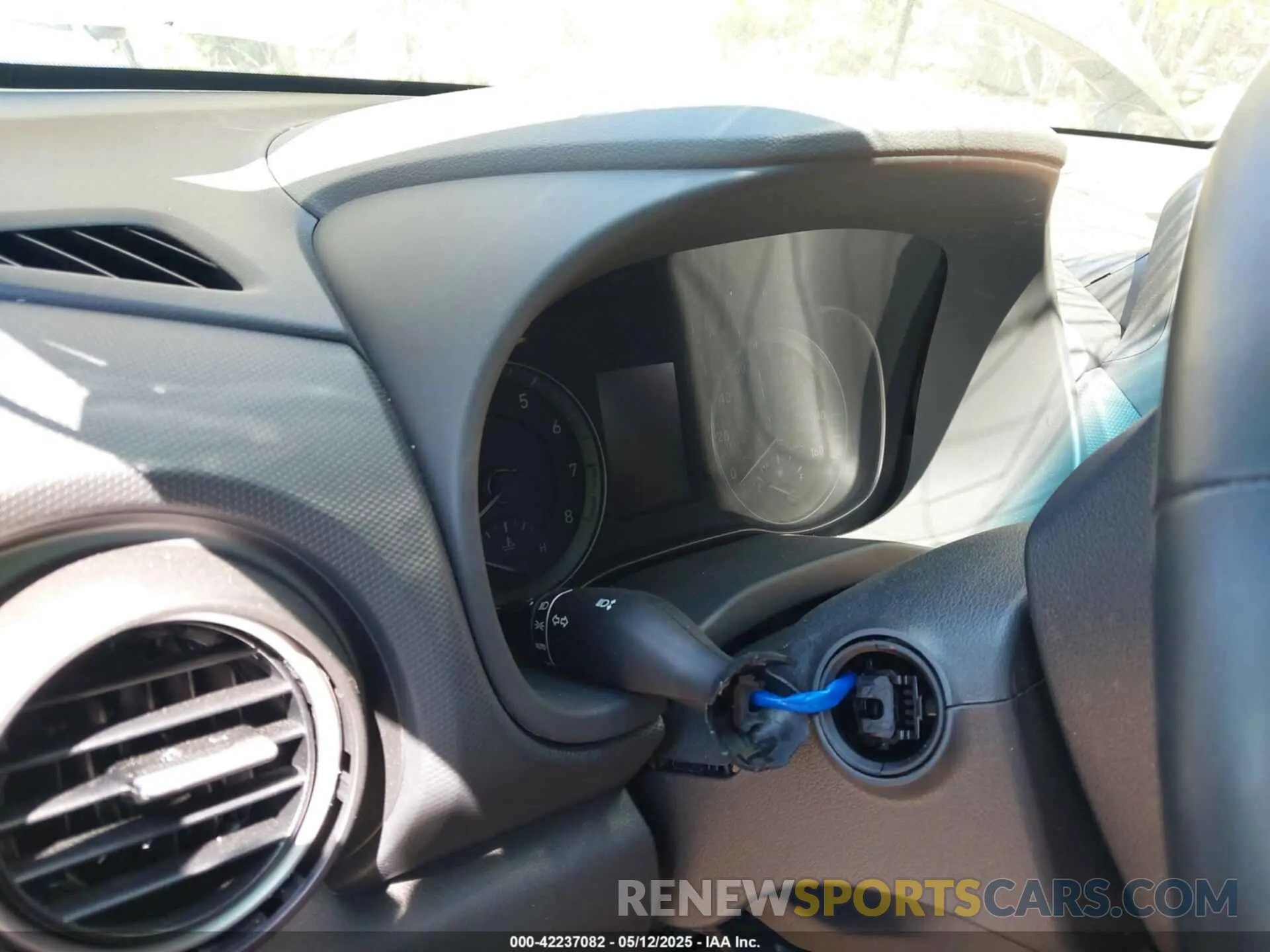 15 Photograph of a damaged car KM8K2CAA7MU609558 HYUNDAI KONA 2021