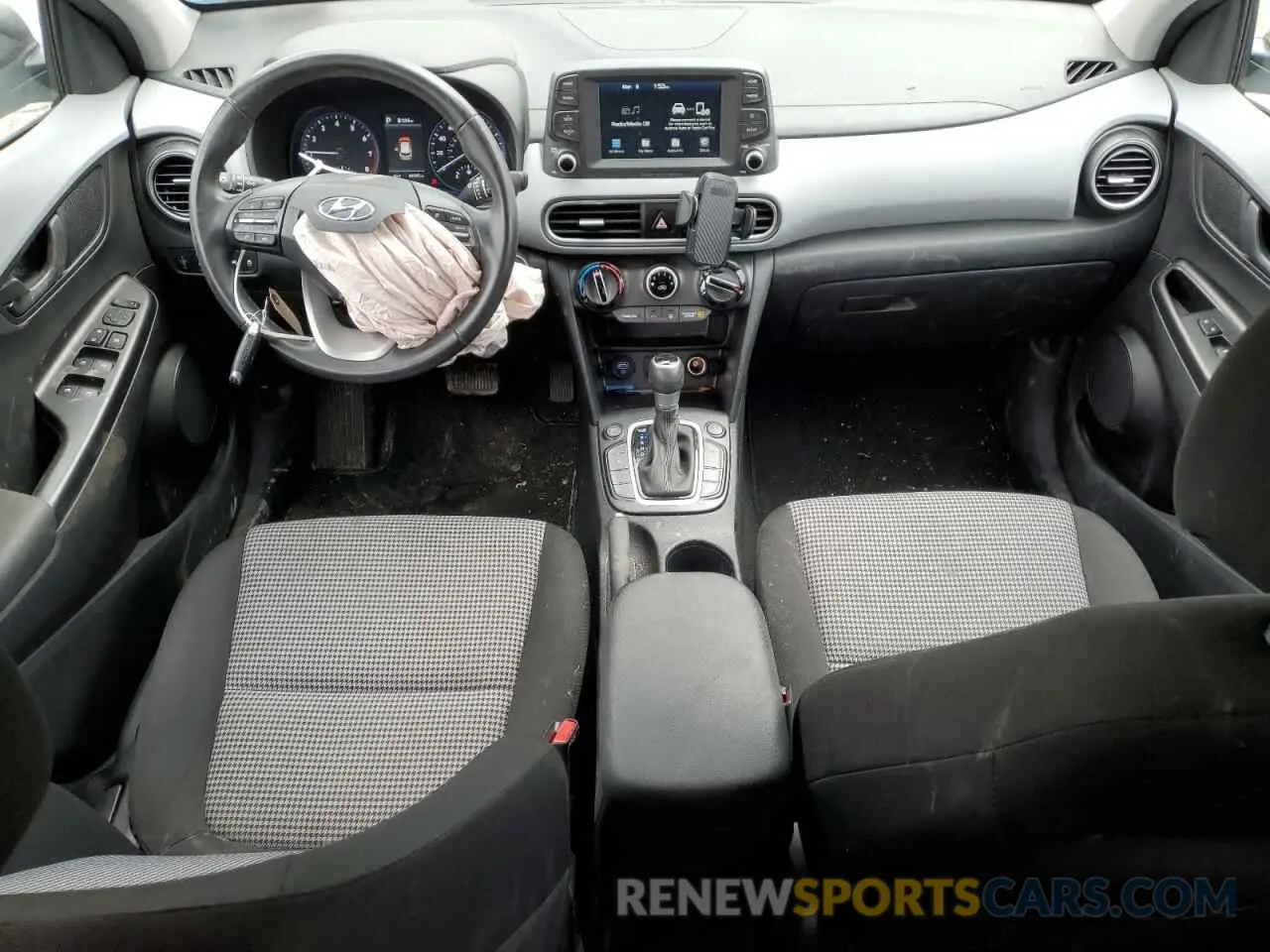 8 Photograph of a damaged car KM8K2CAA8MU688965 HYUNDAI KONA 2021