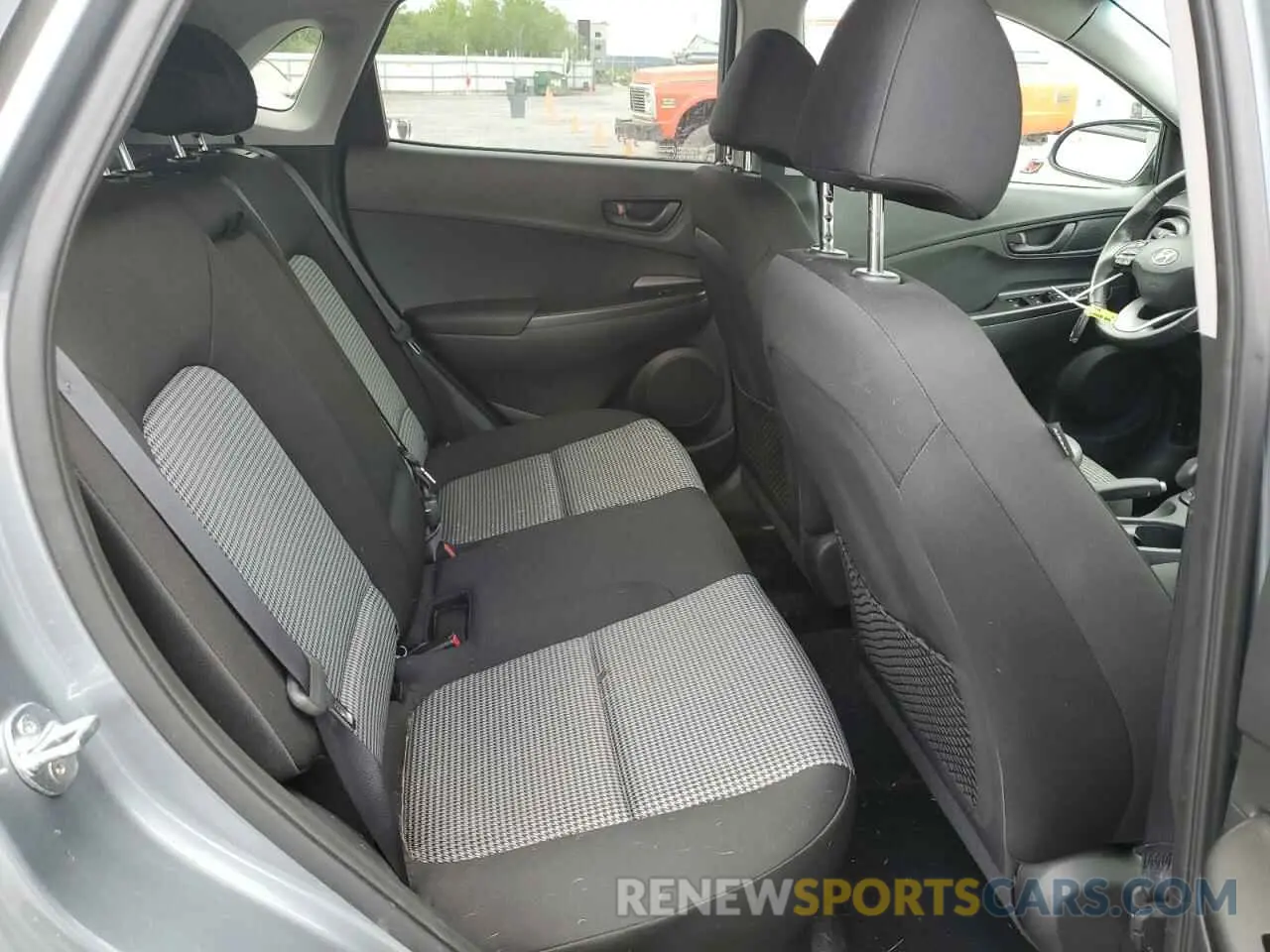 11 Photograph of a damaged car KM8K2CAA9MU605155 HYUNDAI KONA 2021
