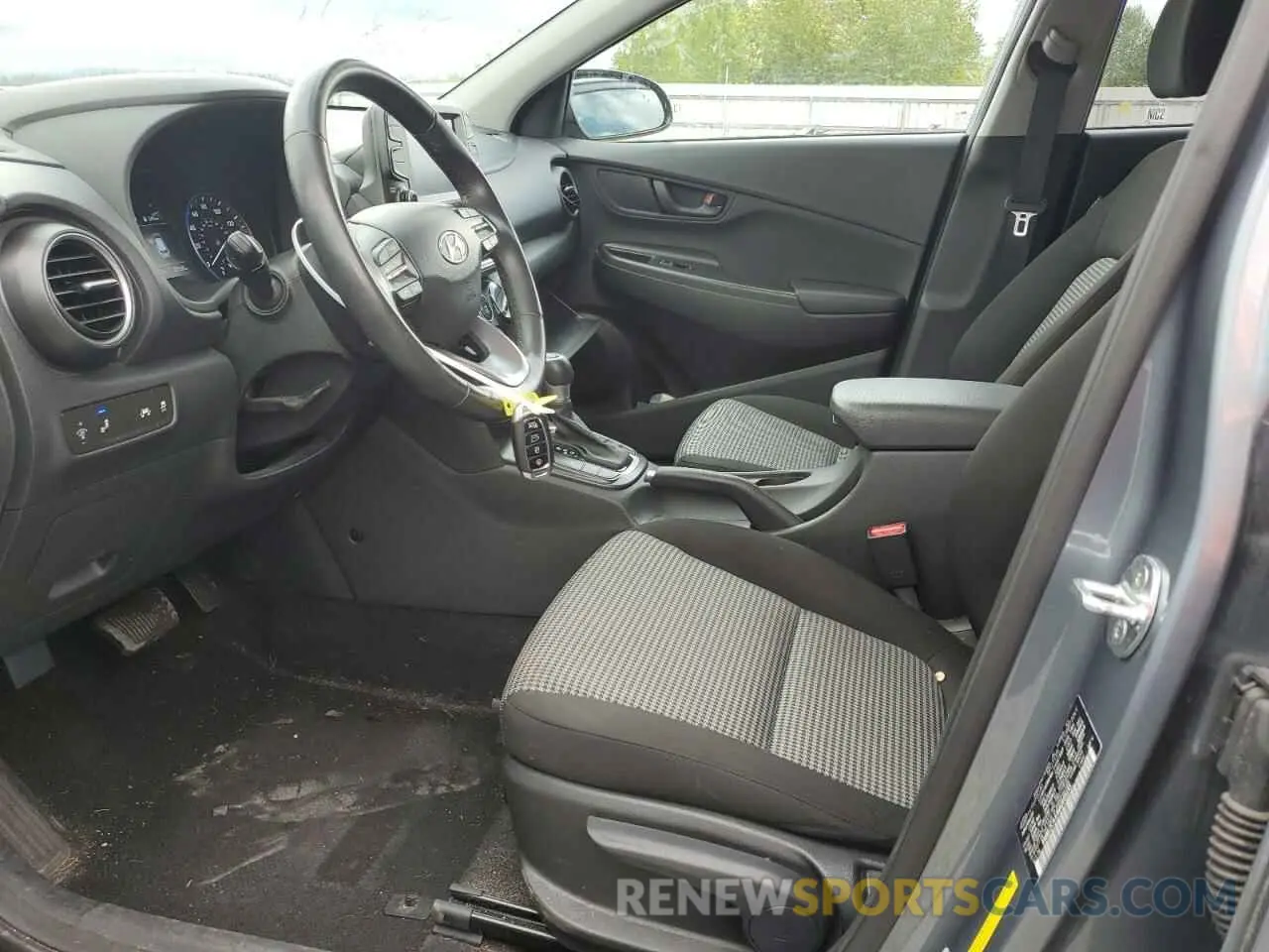 7 Photograph of a damaged car KM8K2CAA9MU605155 HYUNDAI KONA 2021