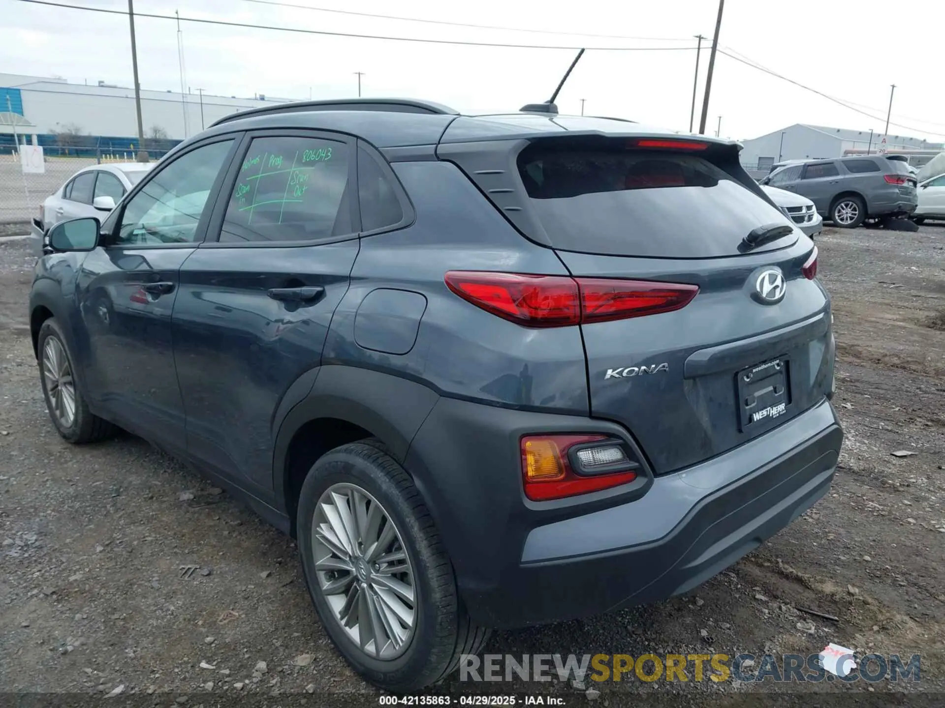 3 Фотография поврежденного автомобиля KM8K2CAAXMU707533 HYUNDAI KONA 2021