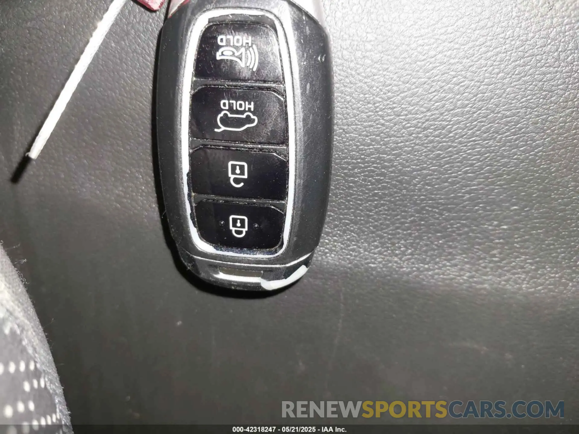 11 Photograph of a damaged car KM8K3CA51MU671506 HYUNDAI KONA 2021