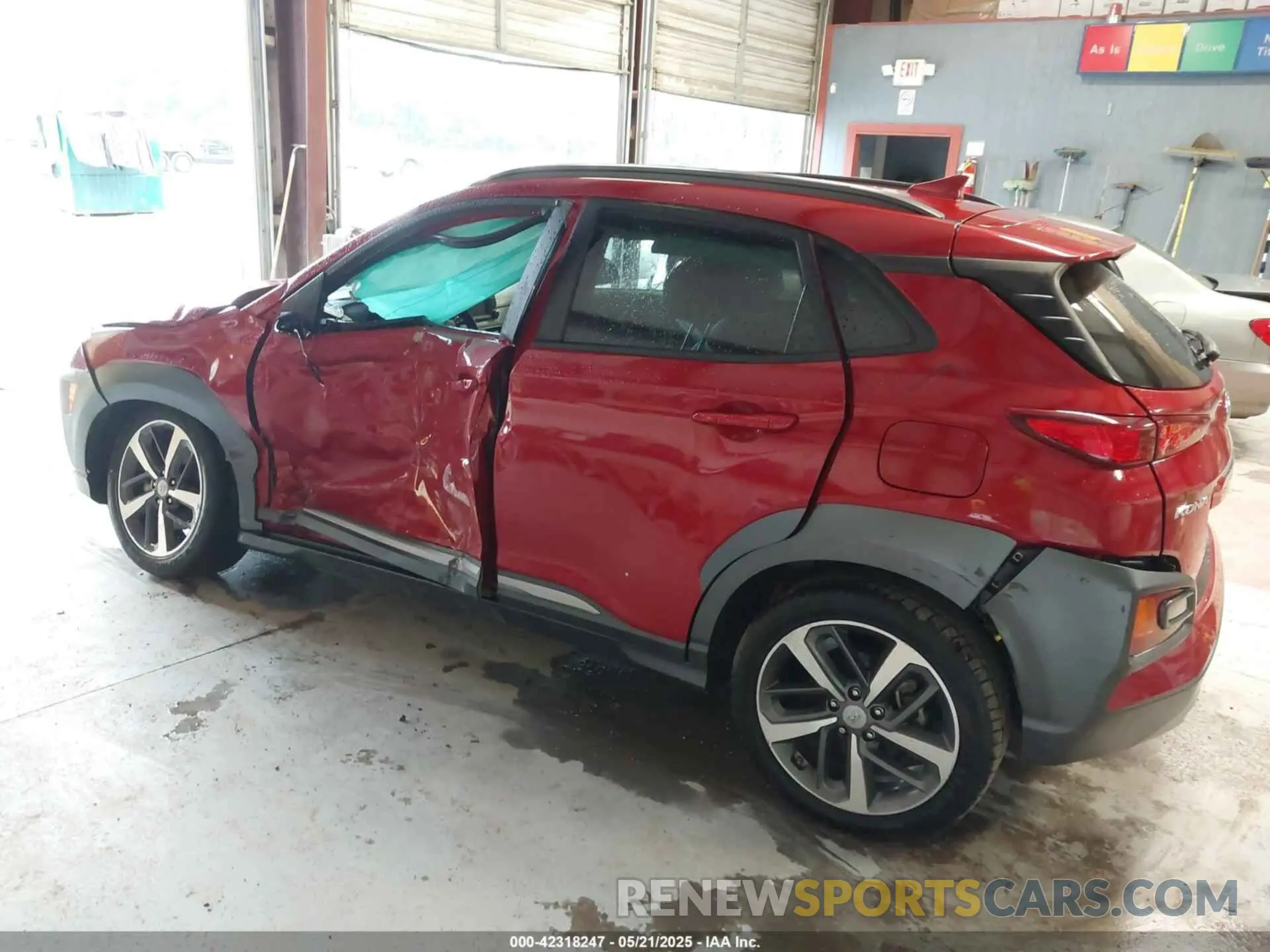 14 Photograph of a damaged car KM8K3CA51MU671506 HYUNDAI KONA 2021