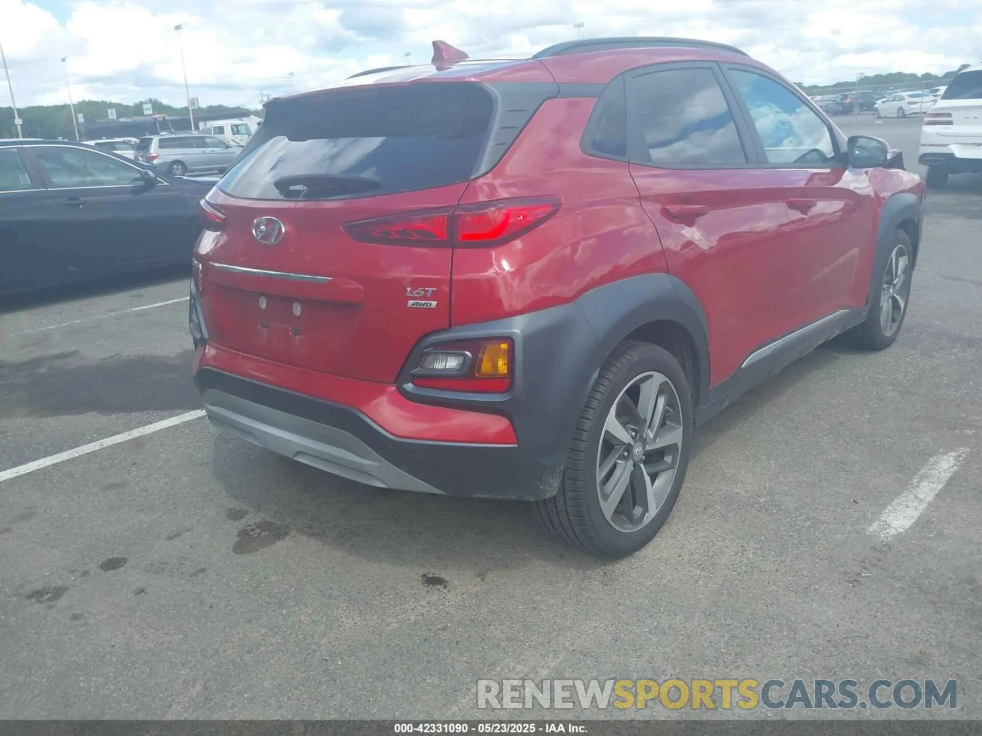 4 Photograph of a damaged car KM8K3CA54MU744061 HYUNDAI KONA 2021