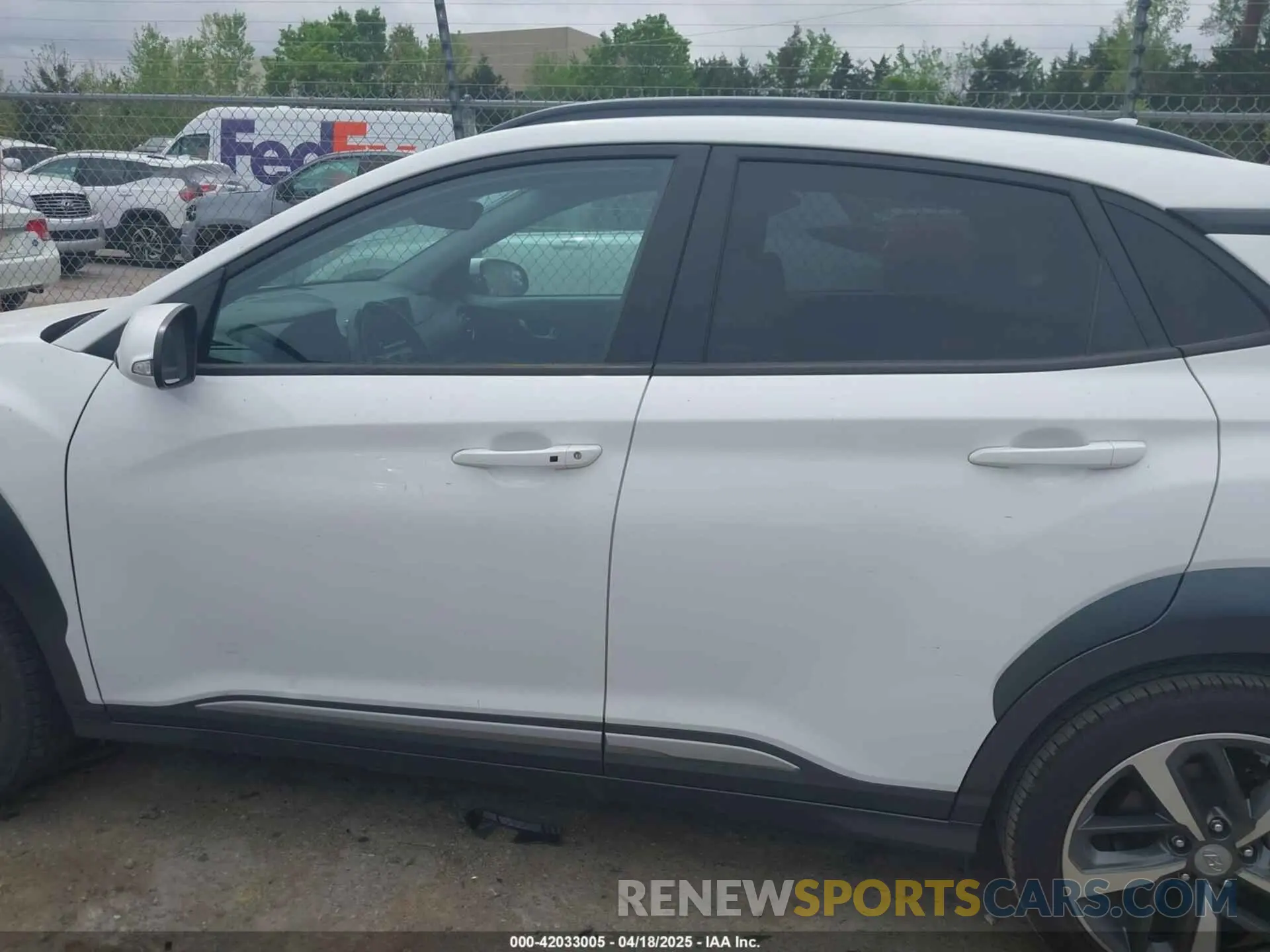 14 Photograph of a damaged car KM8K53A57MU715874 HYUNDAI KONA 2021