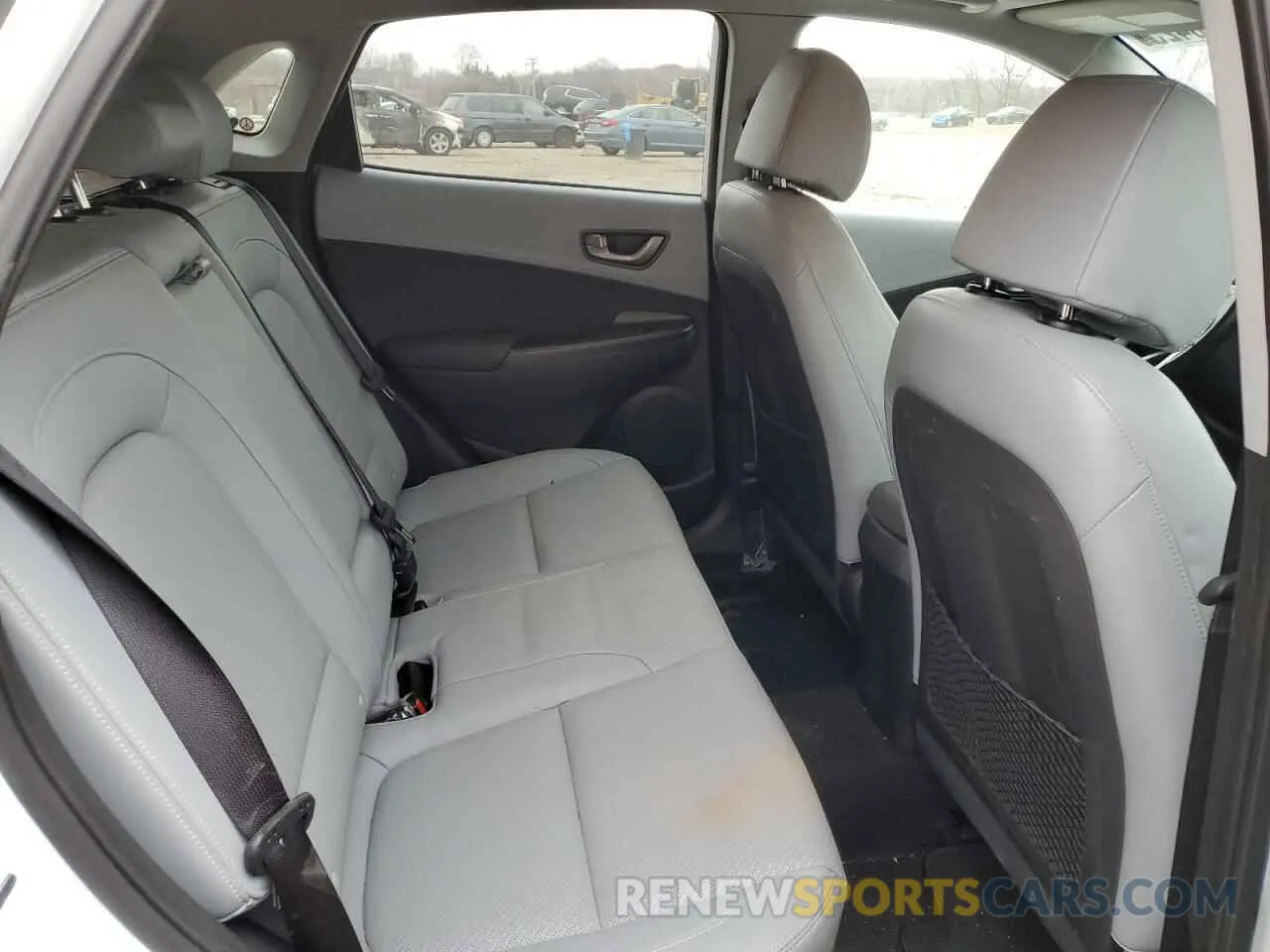 11 Photograph of a damaged car KM8K5CA50MU720575 HYUNDAI KONA 2021