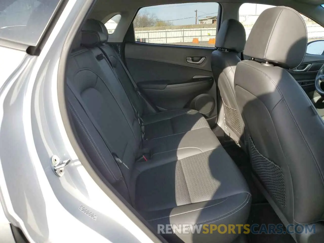 11 Photograph of a damaged car KM8K5CA57MU743691 HYUNDAI KONA 2021