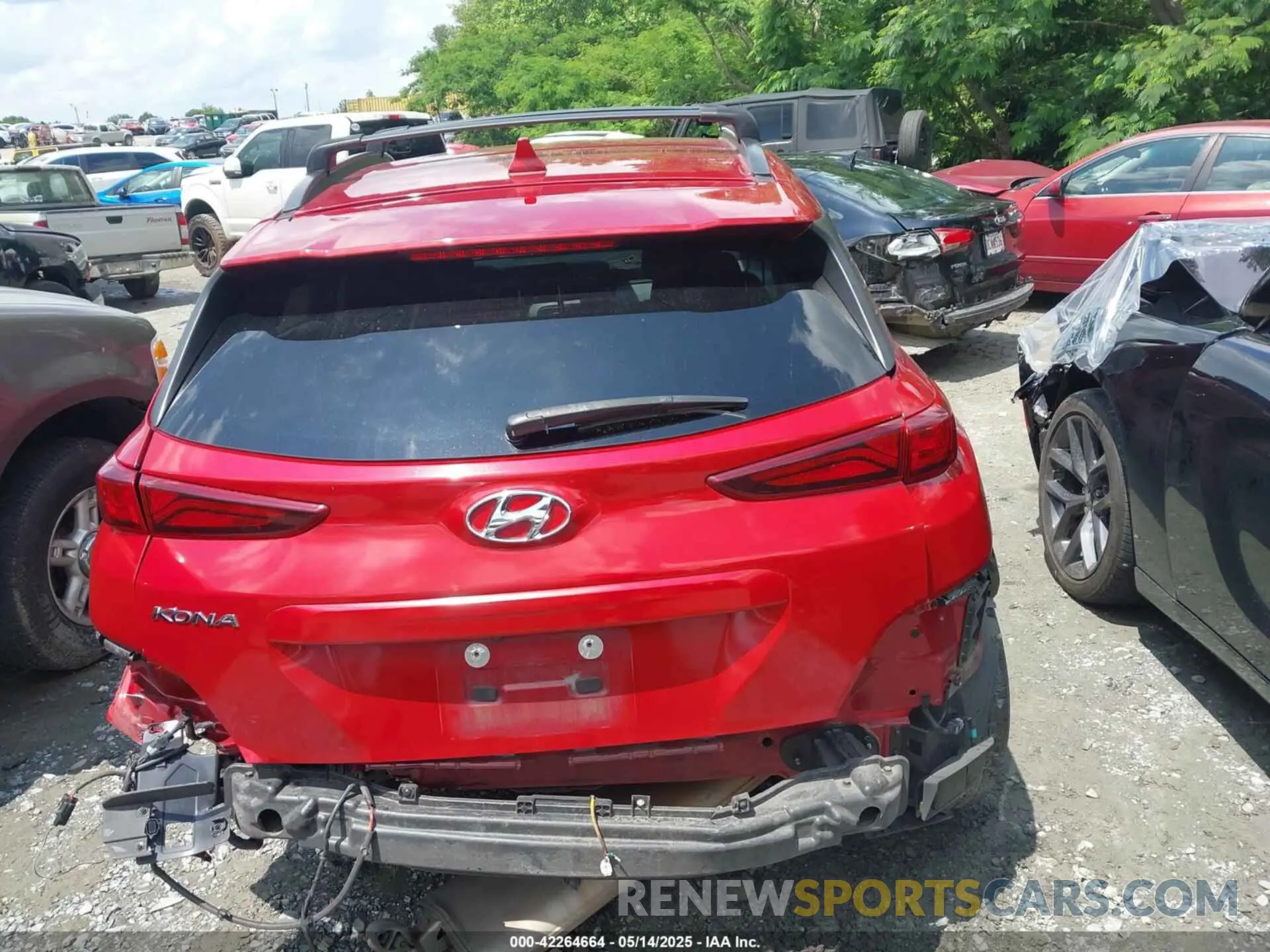 16 Photograph of a damaged car KM8K62AAXMU613795 HYUNDAI KONA 2021
