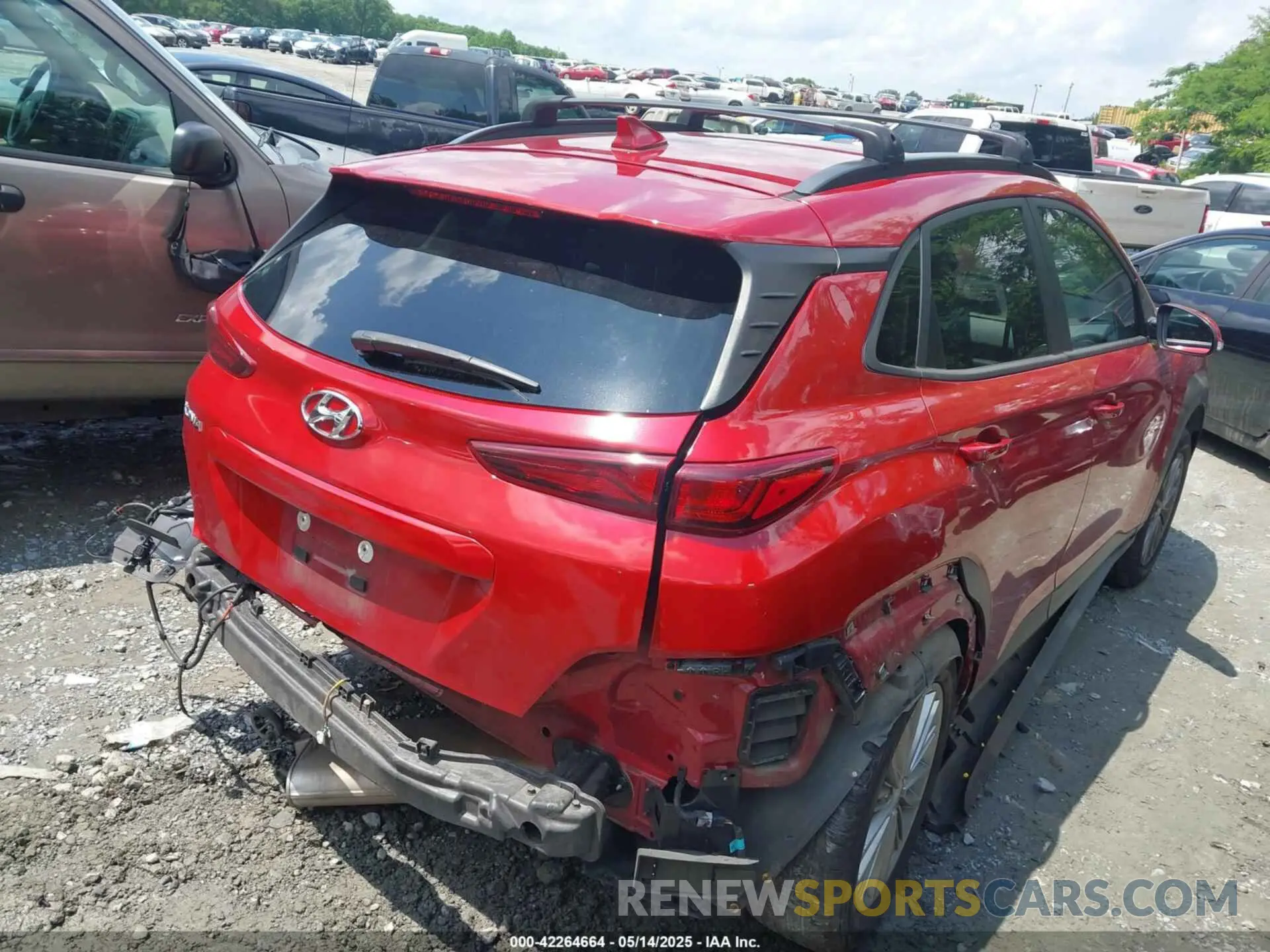 4 Photograph of a damaged car KM8K62AAXMU613795 HYUNDAI KONA 2021
