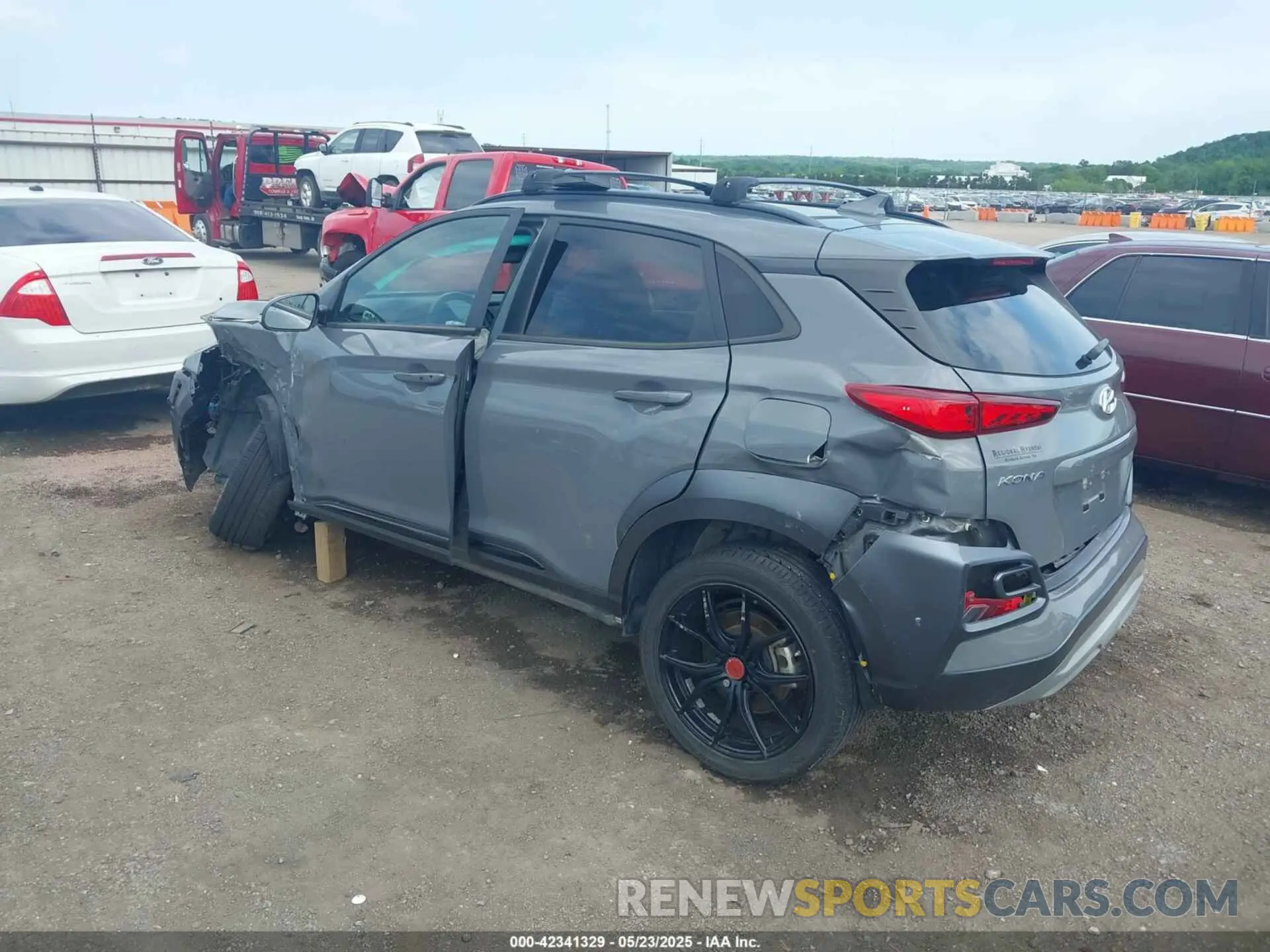 3 Photograph of a damaged car KM8K63A51MU693044 HYUNDAI KONA 2021