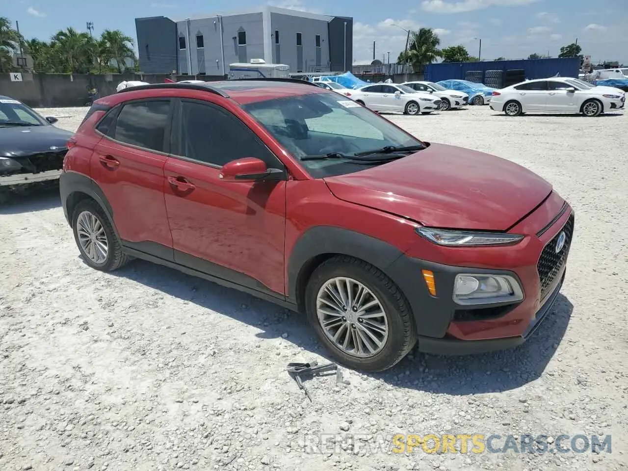 4 Фотография поврежденного автомобиля KM8K6CAA4MU745764 HYUNDAI KONA 2021