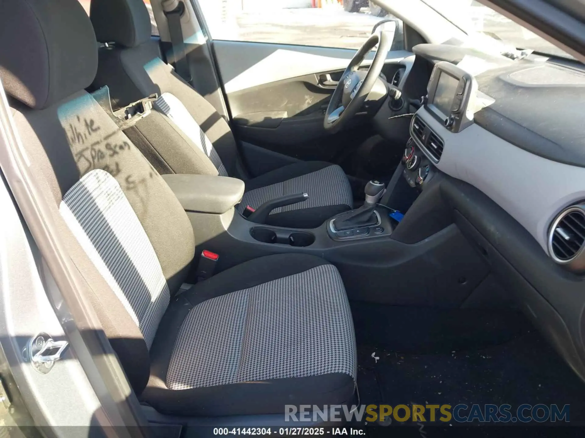 5 Фотография поврежденного автомобиля KM8K6CAA5MU682254 HYUNDAI KONA 2021