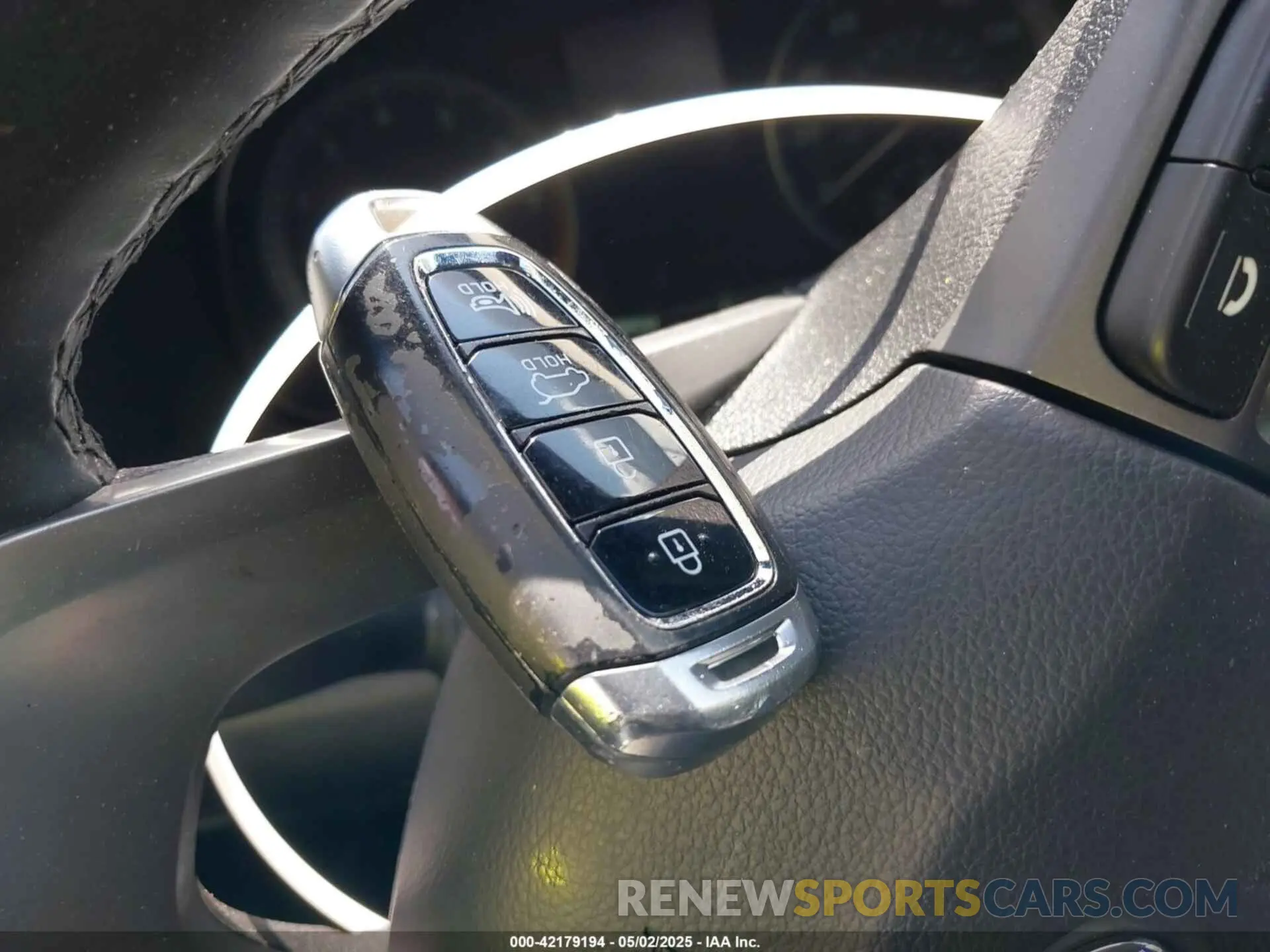 11 Photograph of a damaged car KM8K6CAA9MU676134 HYUNDAI KONA 2021