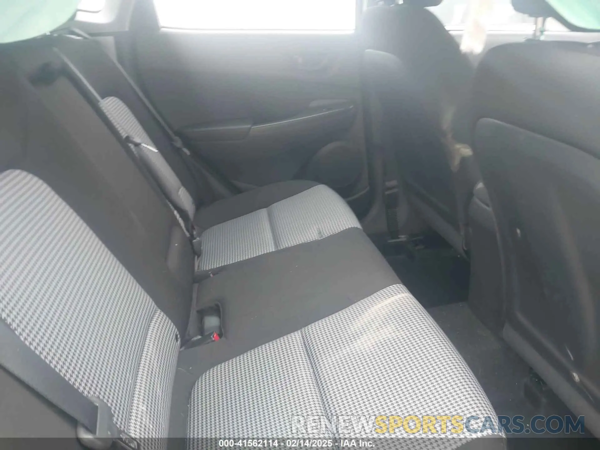 8 Photograph of a damaged car KM8K22AB0NU841116 HYUNDAI KONA 2022