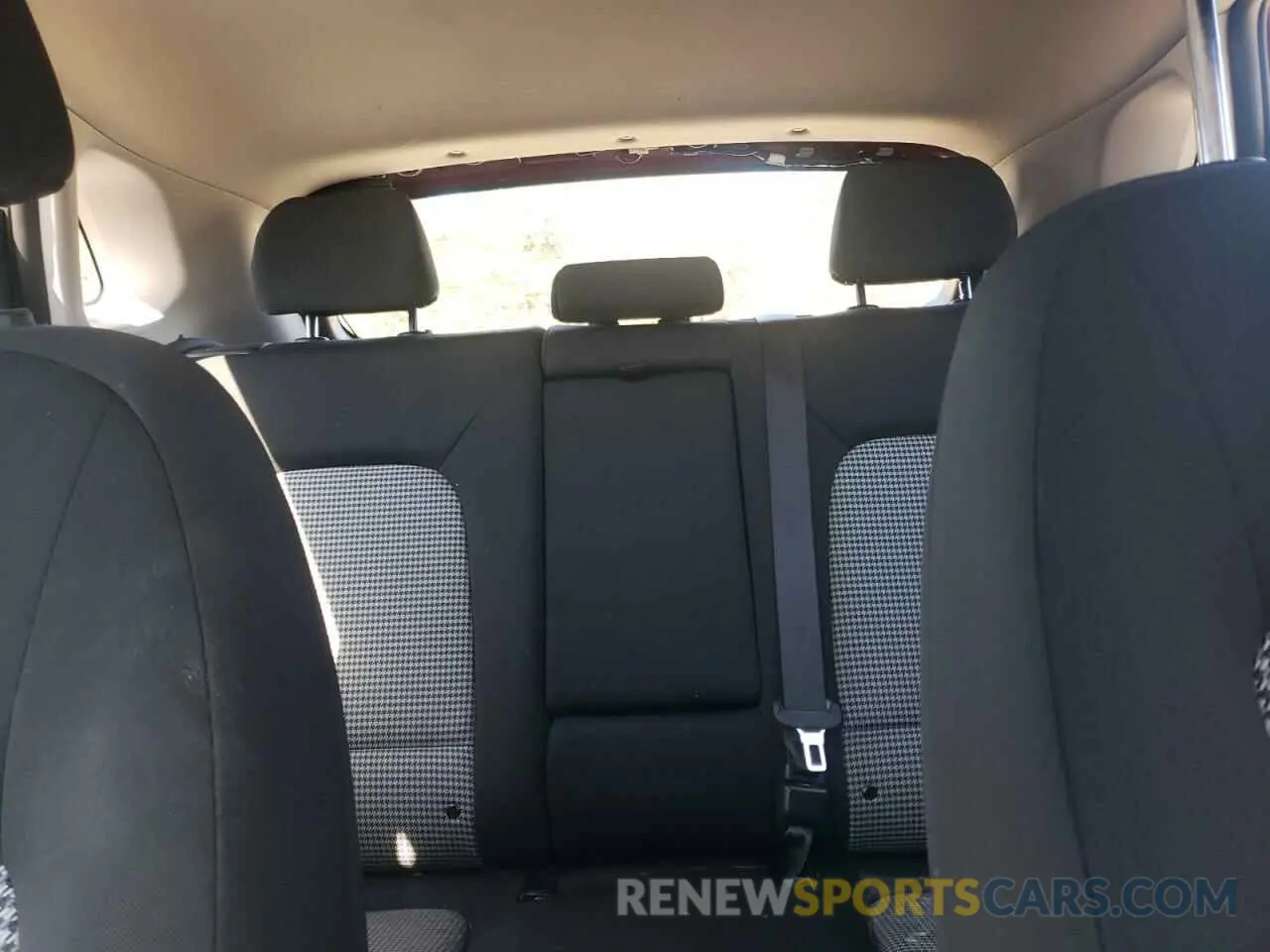 10 Photograph of a damaged car KM8K22AB1NU766989 HYUNDAI KONA 2022