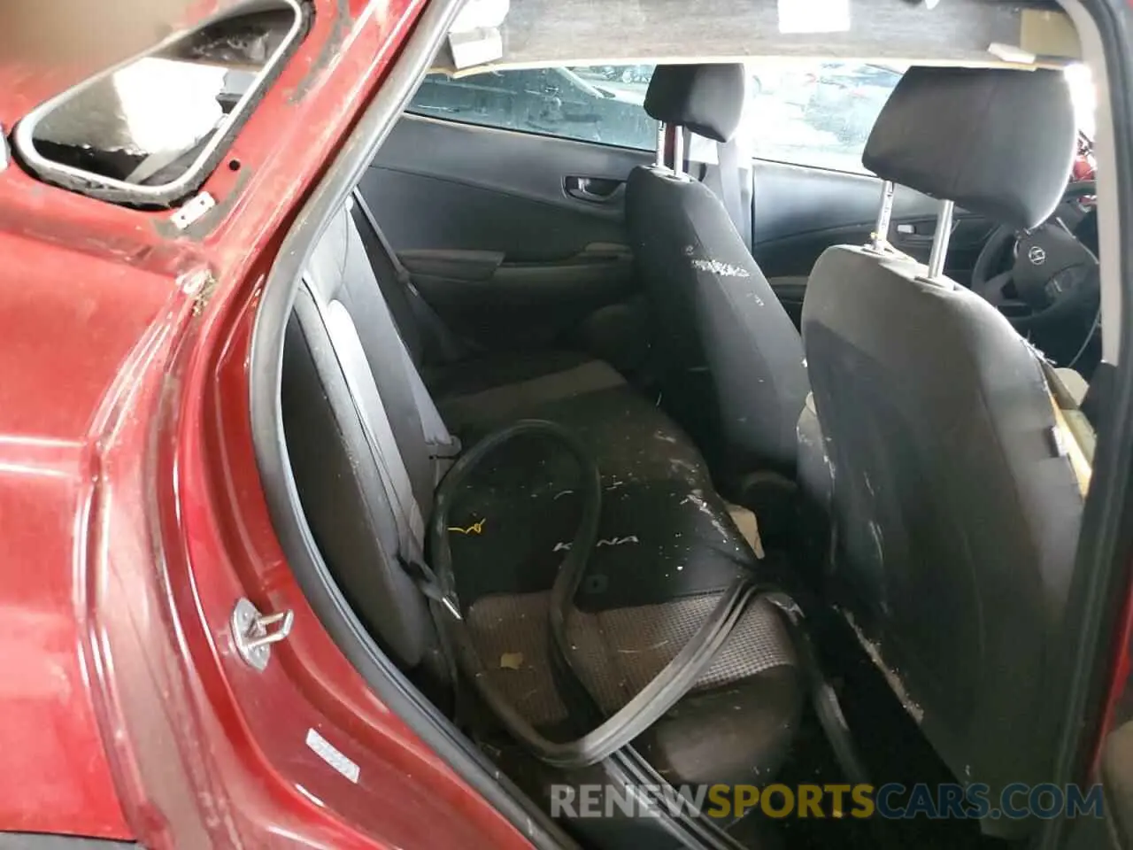 11 Photograph of a damaged car KM8K22AB2NU877731 HYUNDAI KONA 2022