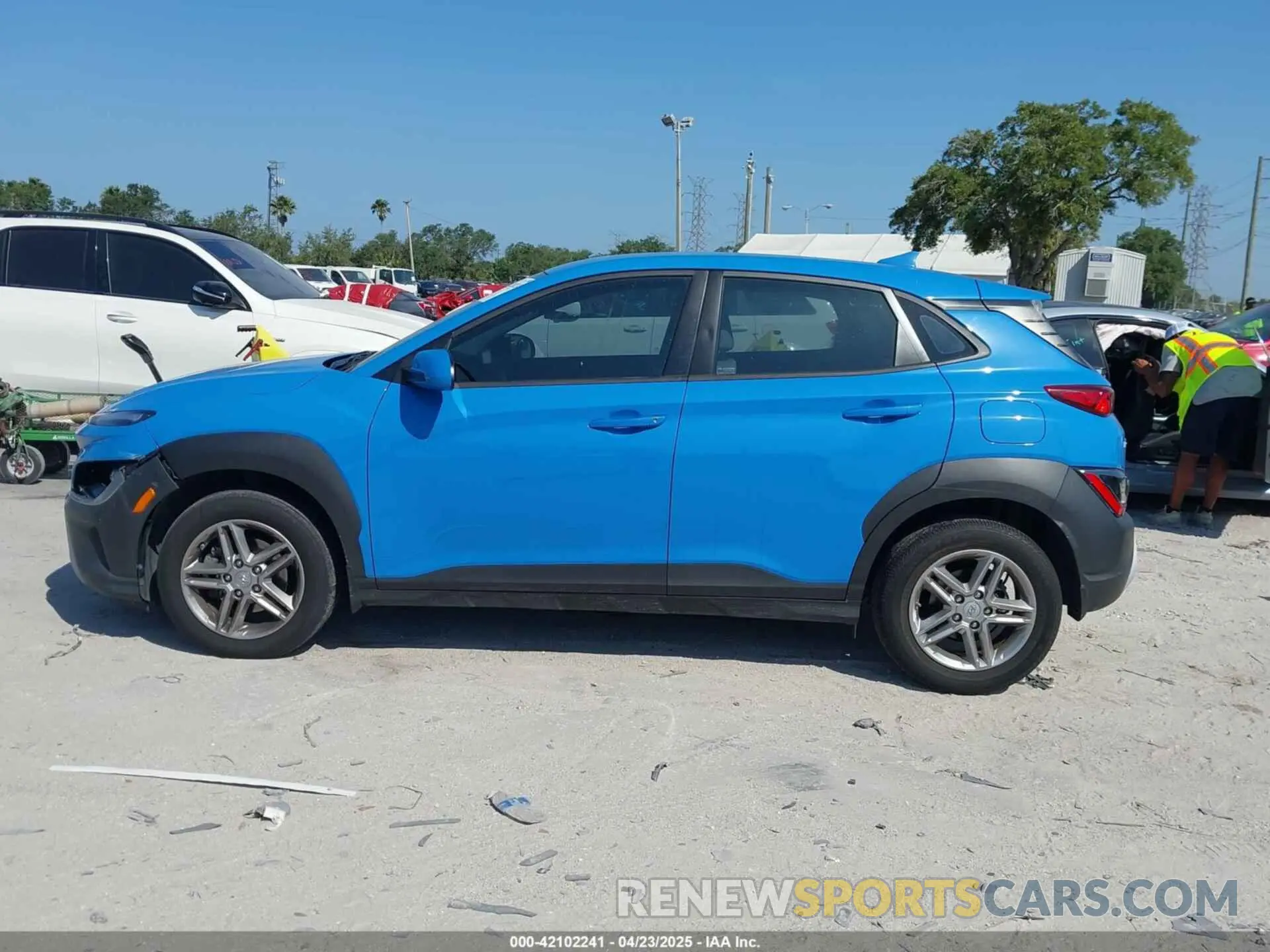 14 Photograph of a damaged car KM8K22AB4NU867038 HYUNDAI KONA 2022