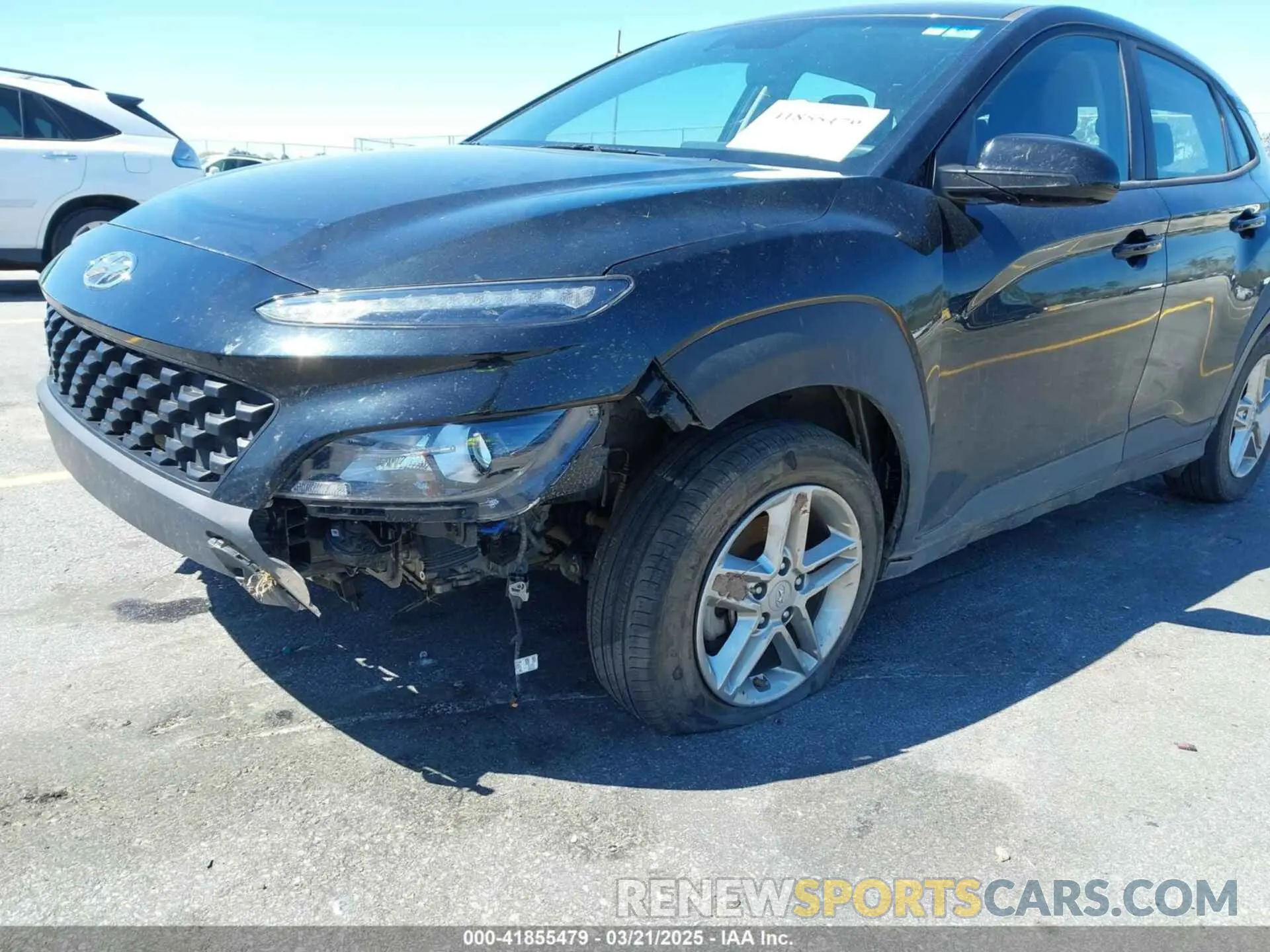 18 Photograph of a damaged car KM8K22AB5NU769474 HYUNDAI KONA 2022