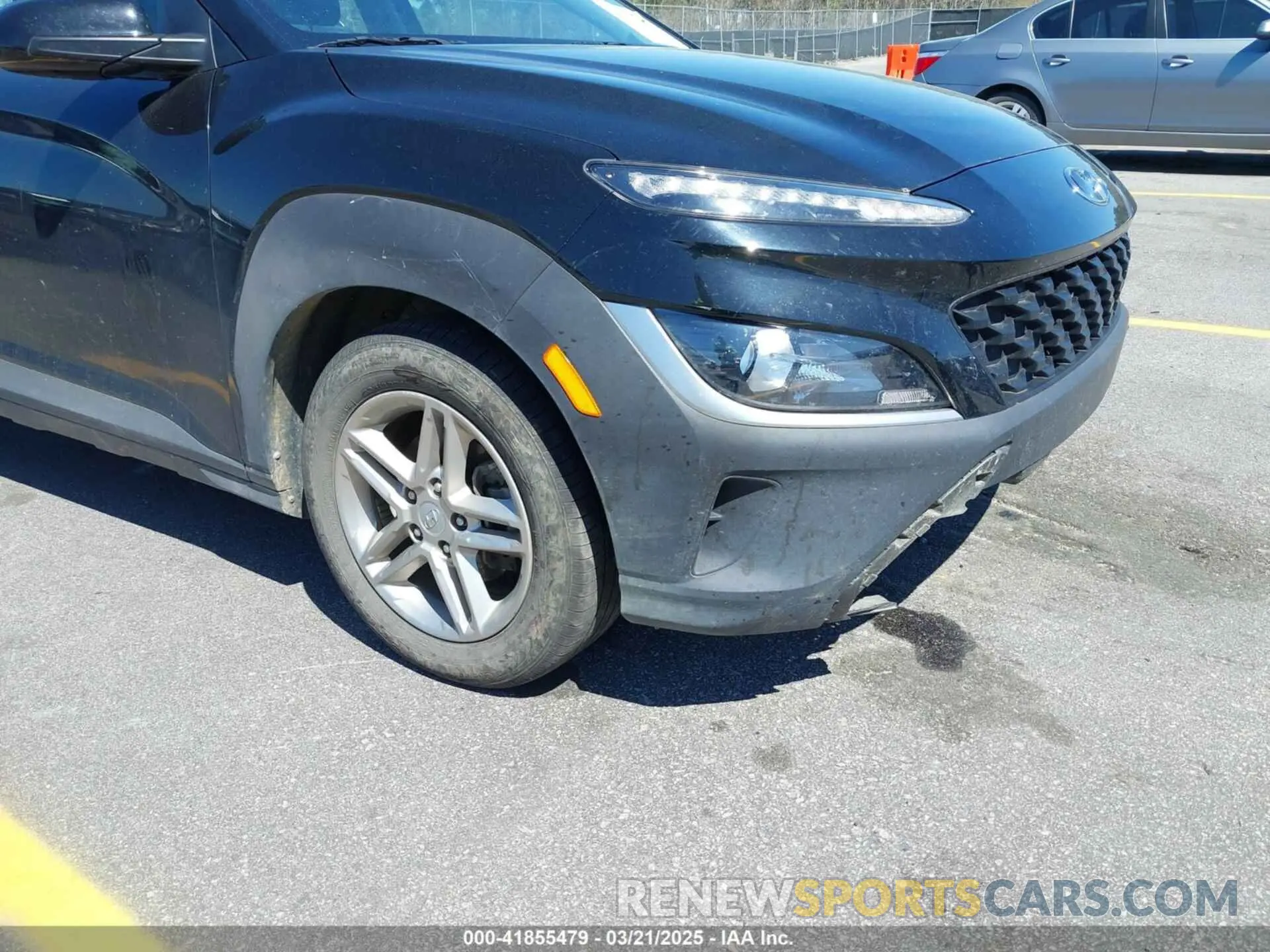 19 Photograph of a damaged car KM8K22AB5NU769474 HYUNDAI KONA 2022