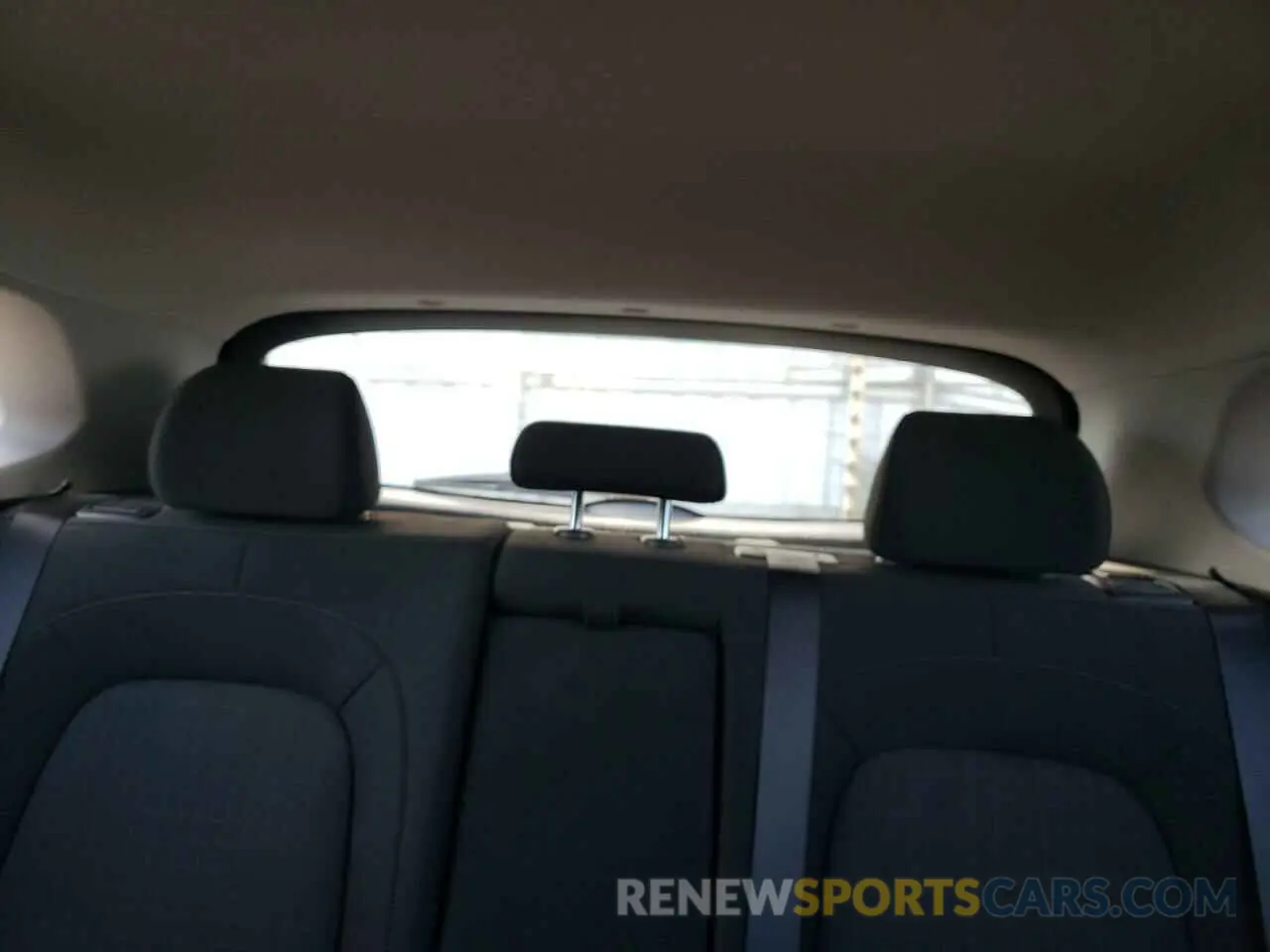 10 Photograph of a damaged car KM8K22AB6NU810548 HYUNDAI KONA 2022