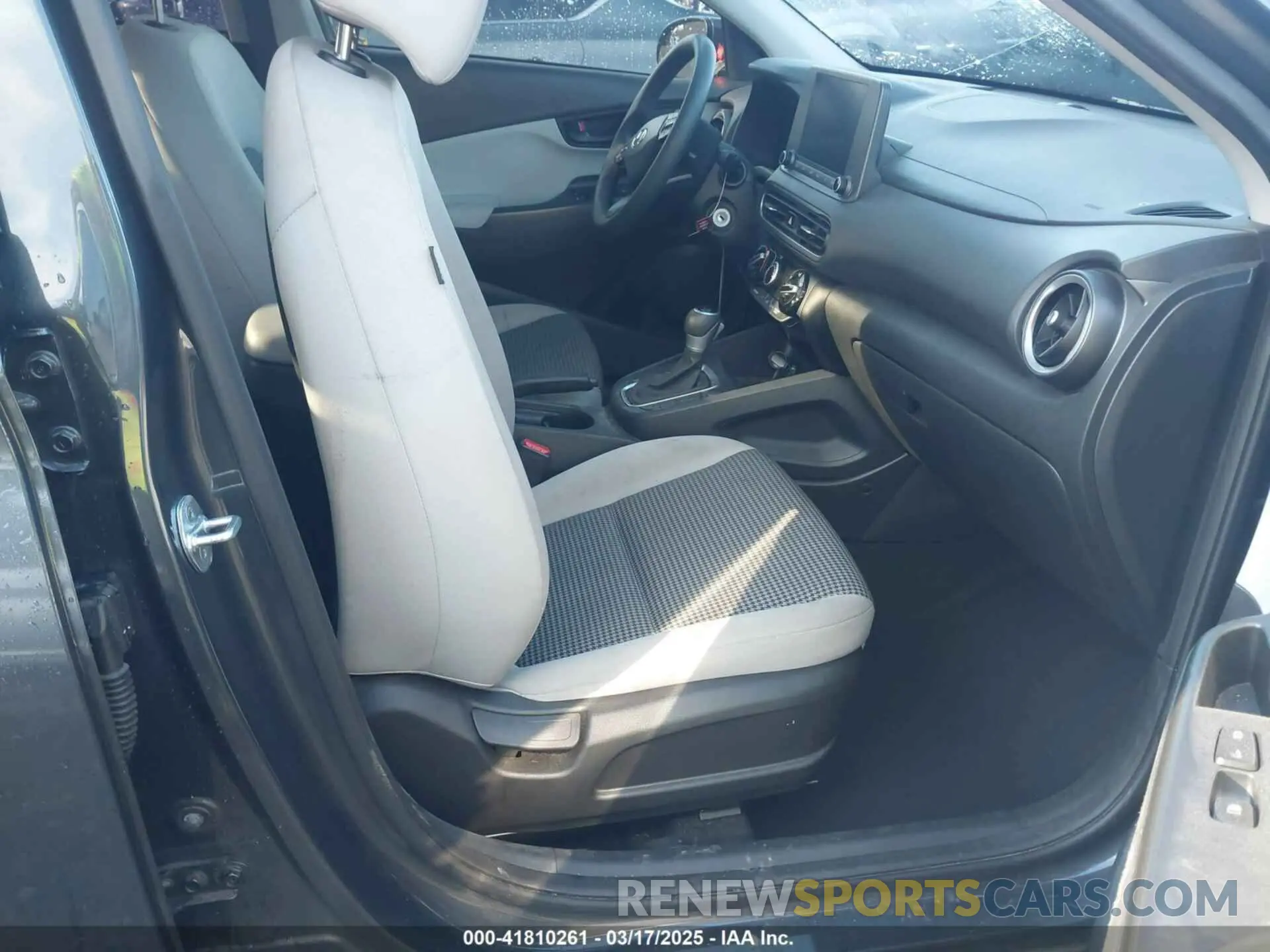 5 Фотография поврежденного автомобиля KM8K22ABXNU771933 HYUNDAI KONA 2022