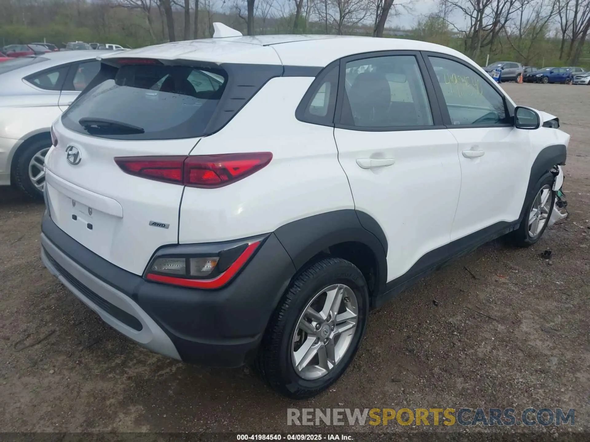 4 Фотография поврежденного автомобиля KM8K2CAB2NU794404 HYUNDAI KONA 2022