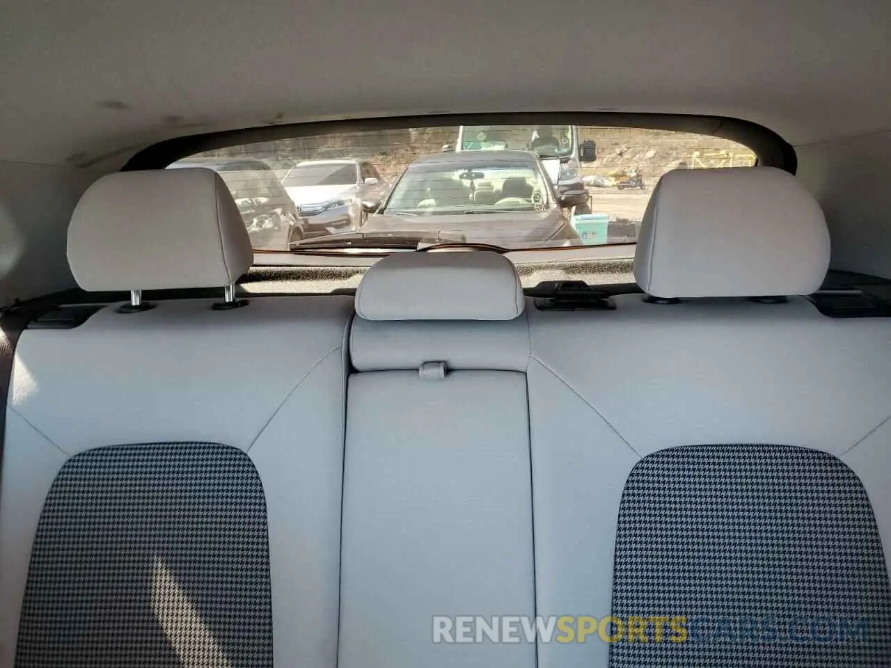 10 Photograph of a damaged car KM8K2CAB3NU866257 HYUNDAI KONA 2022
