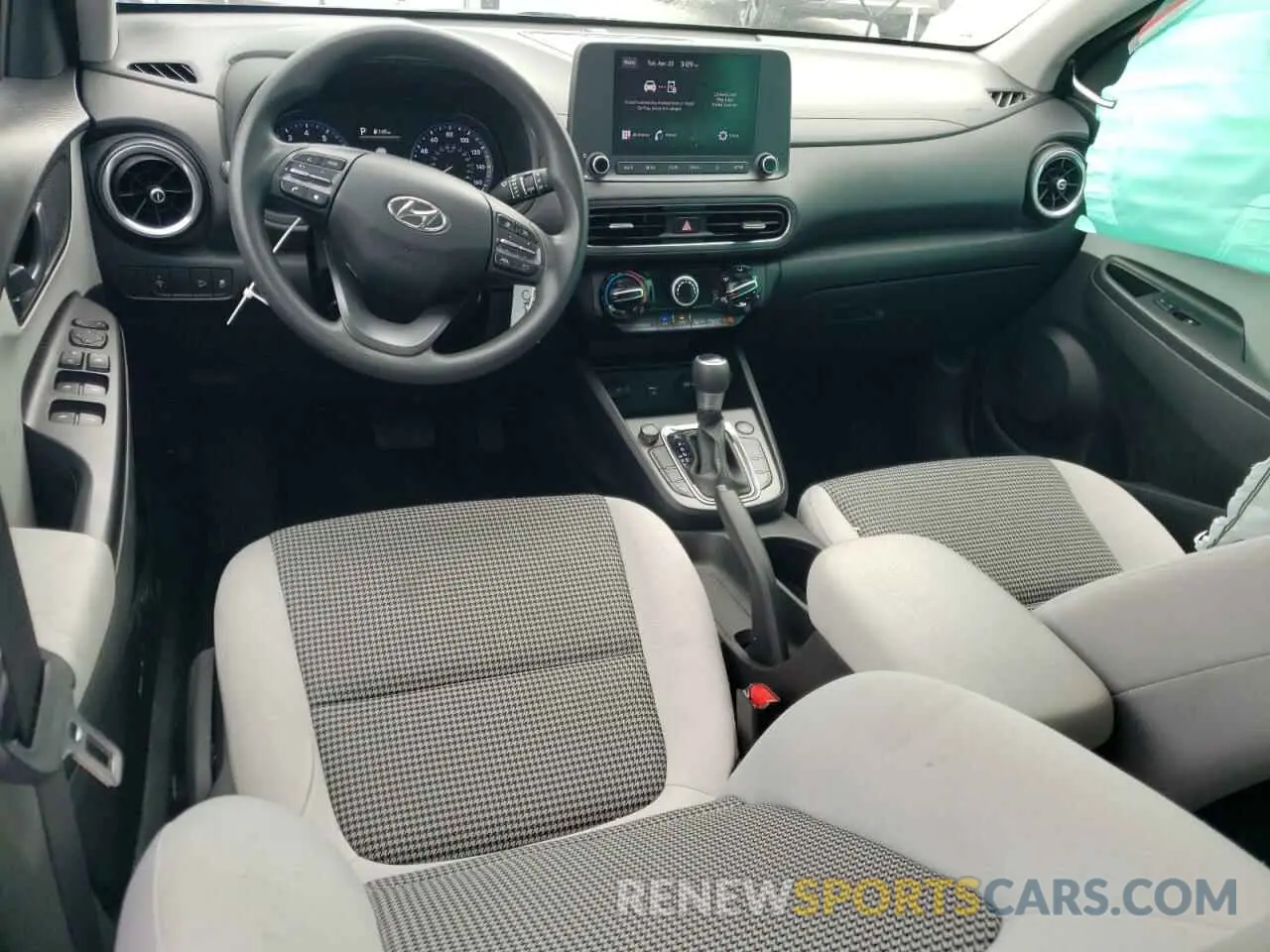 8 Photograph of a damaged car KM8K2CAB4NU825166 HYUNDAI KONA 2022
