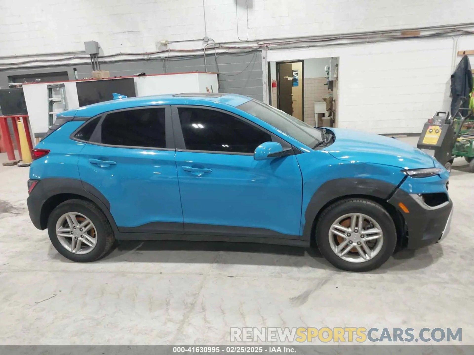 13 Фотография поврежденного автомобиля KM8K2CAB4NU878255 HYUNDAI KONA 2022