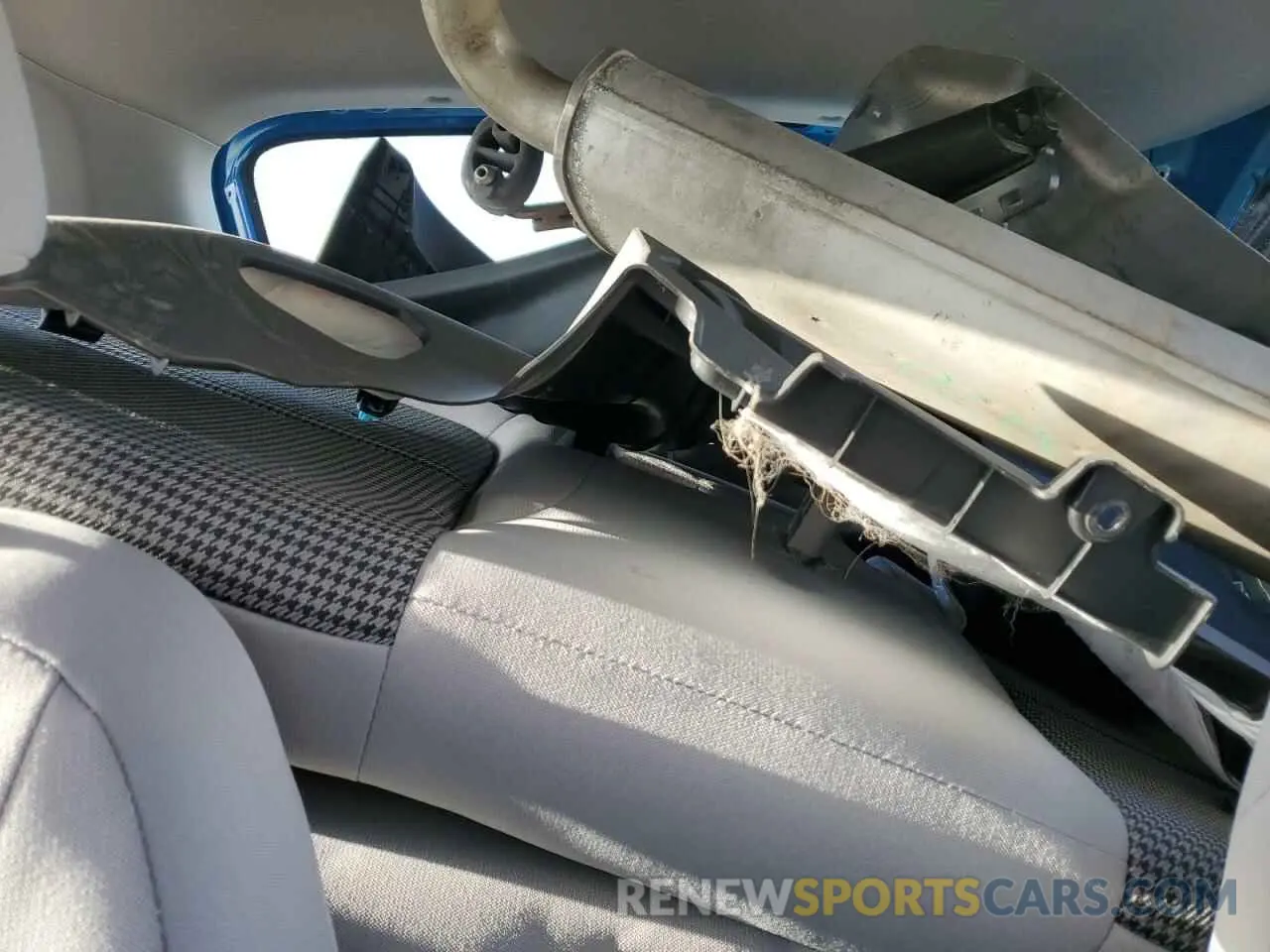 12 Photograph of a damaged car KM8K2CAB6NU891797 HYUNDAI KONA 2022