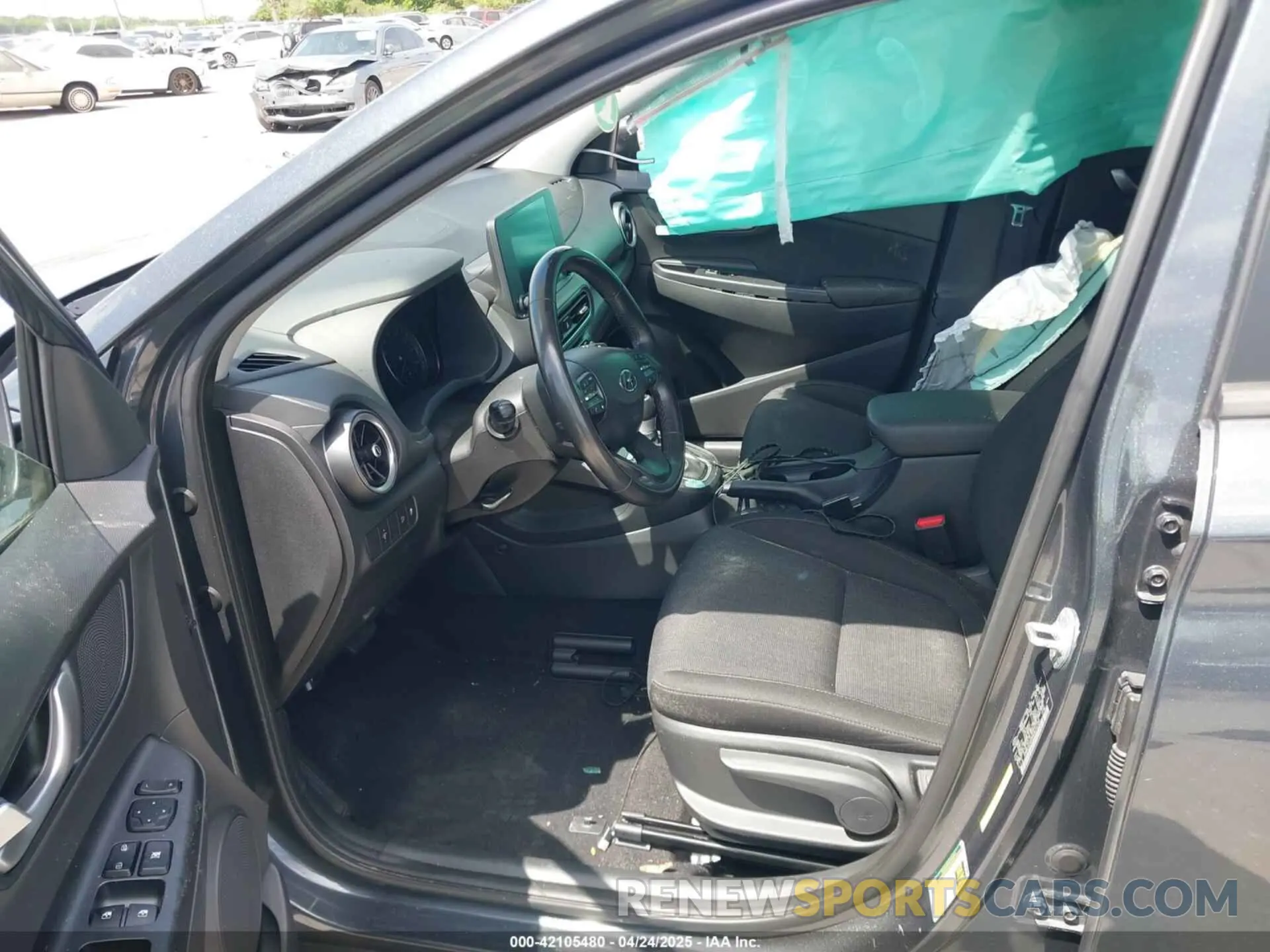 5 Photograph of a damaged car KM8K32AB9NU915730 HYUNDAI KONA 2022