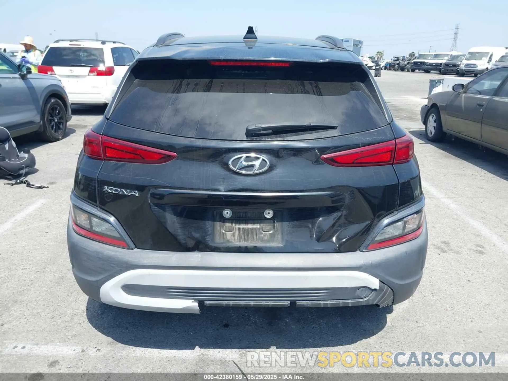 16 Фотография поврежденного автомобиля KM8K32ABXNU771167 HYUNDAI KONA 2022