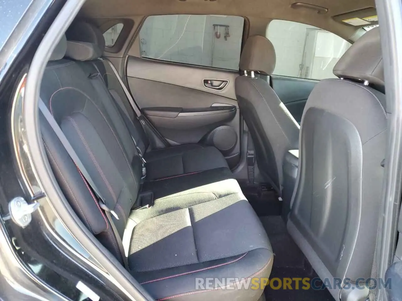 10 Photograph of a damaged car KM8K33A3XNU775699 HYUNDAI KONA 2022