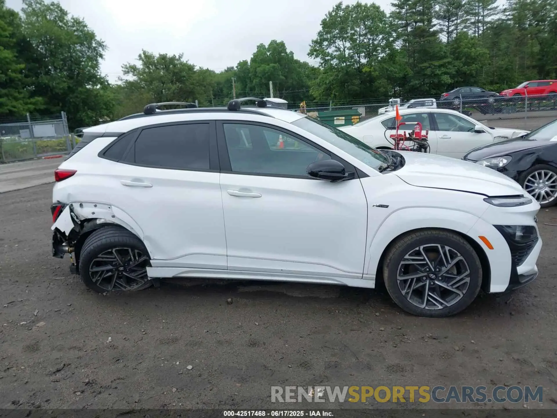 13 Photograph of a damaged car KM8K3CA31NU840813 HYUNDAI KONA 2022