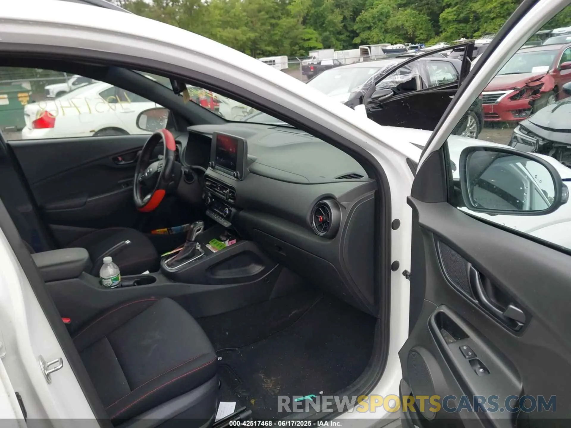 5 Photograph of a damaged car KM8K3CA31NU840813 HYUNDAI KONA 2022