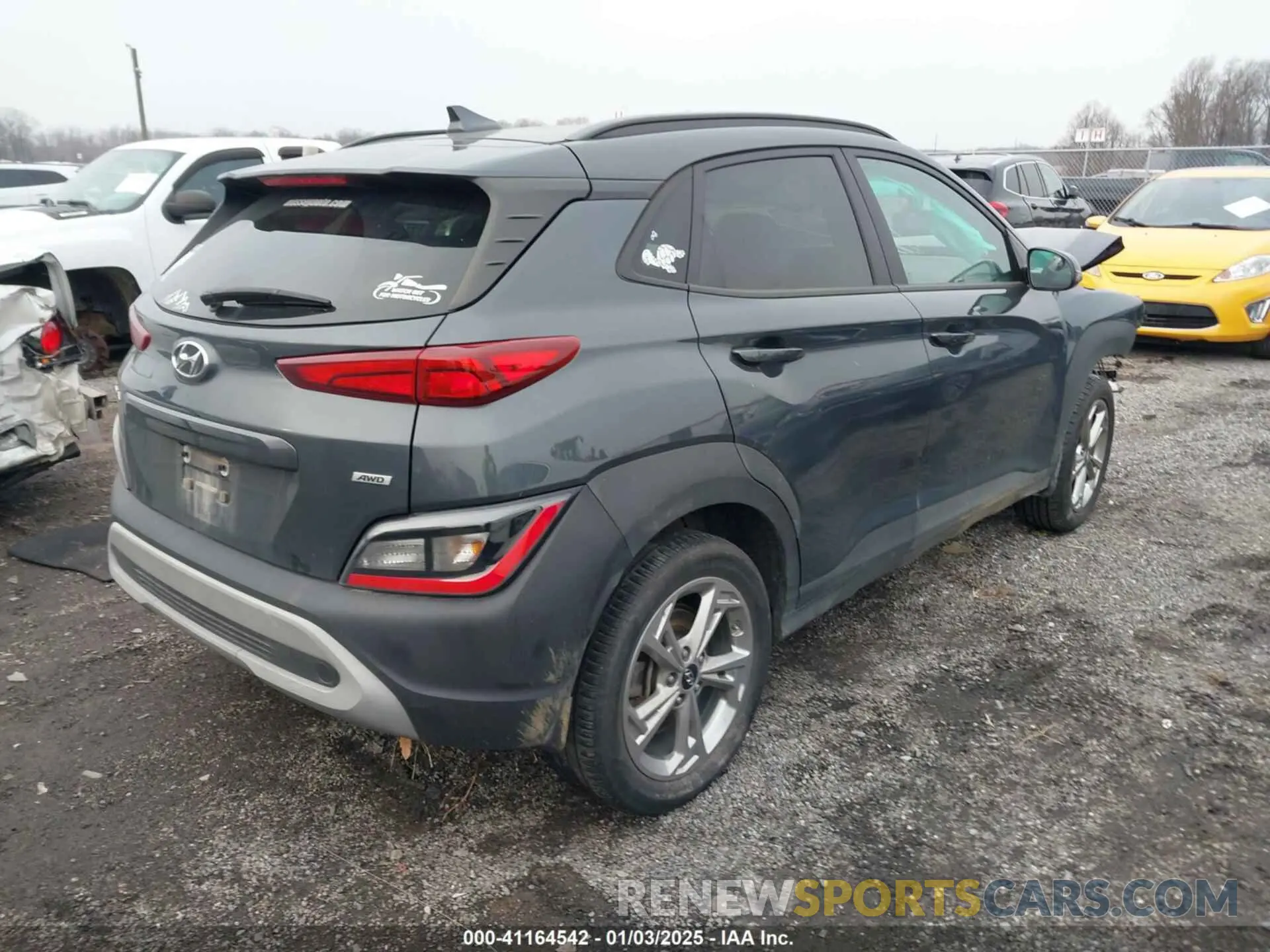4 Фотография поврежденного автомобиля KM8K3CAB1NU862415 HYUNDAI KONA 2022