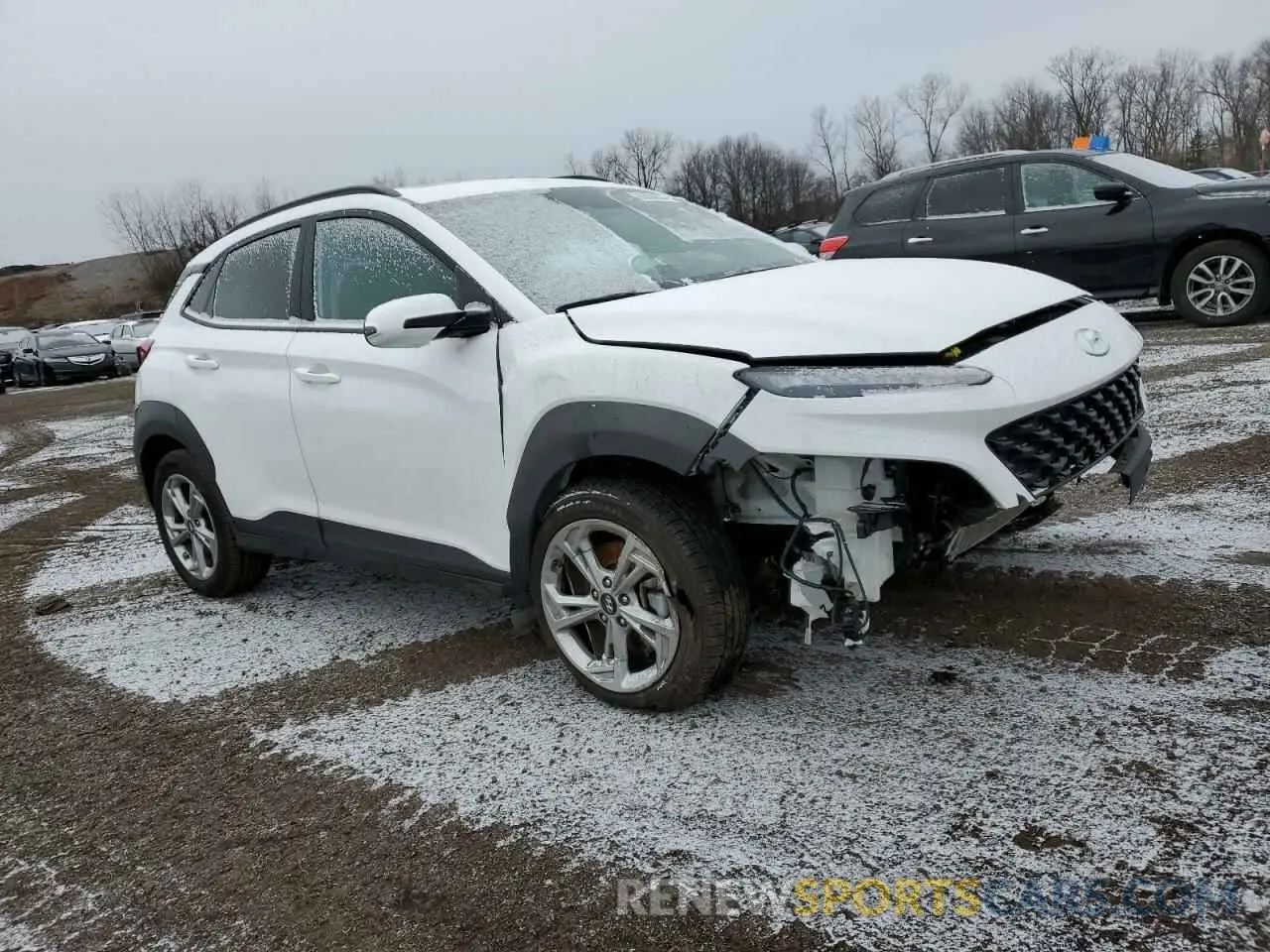 4 Фотография поврежденного автомобиля KM8K3CAB1NU899738 HYUNDAI KONA 2022