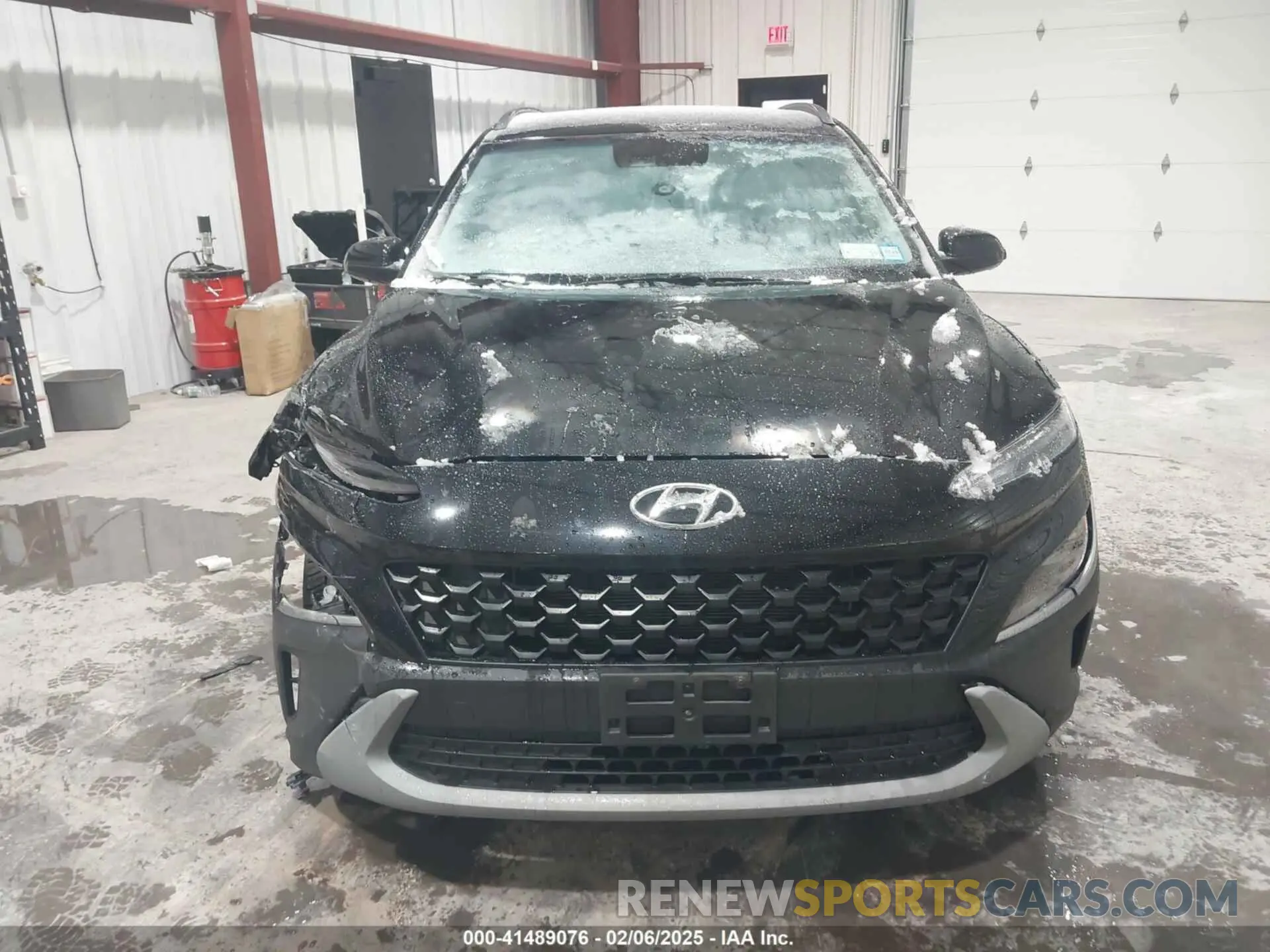 12 Фотография поврежденного автомобиля KM8K3CAB7NU856845 HYUNDAI KONA 2022