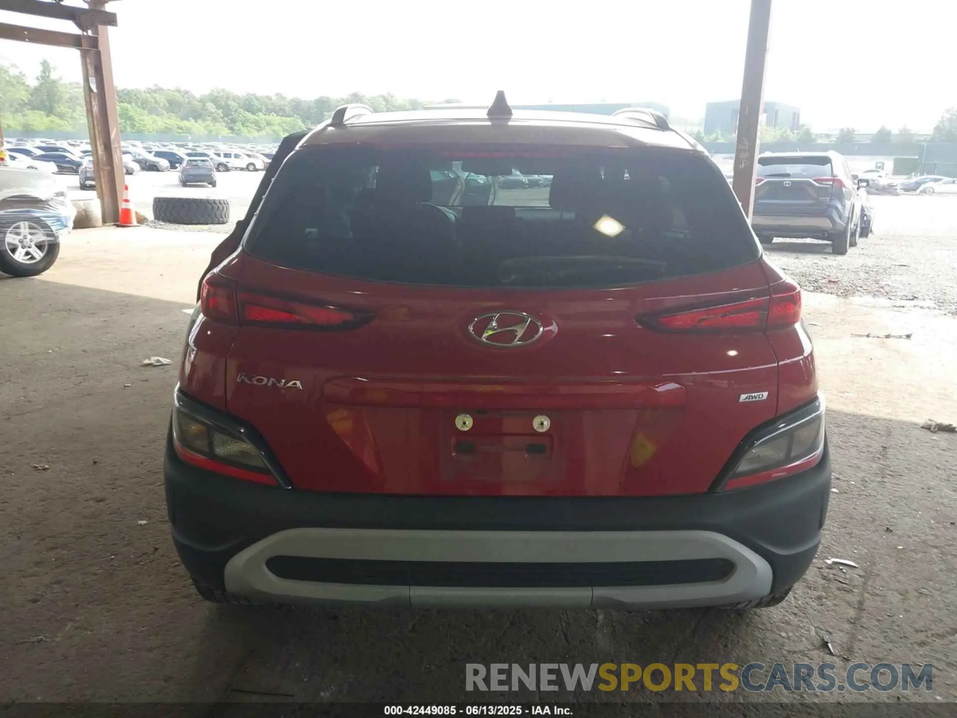 17 Photograph of a damaged car KM8K3CAB8NU887635 HYUNDAI KONA 2022