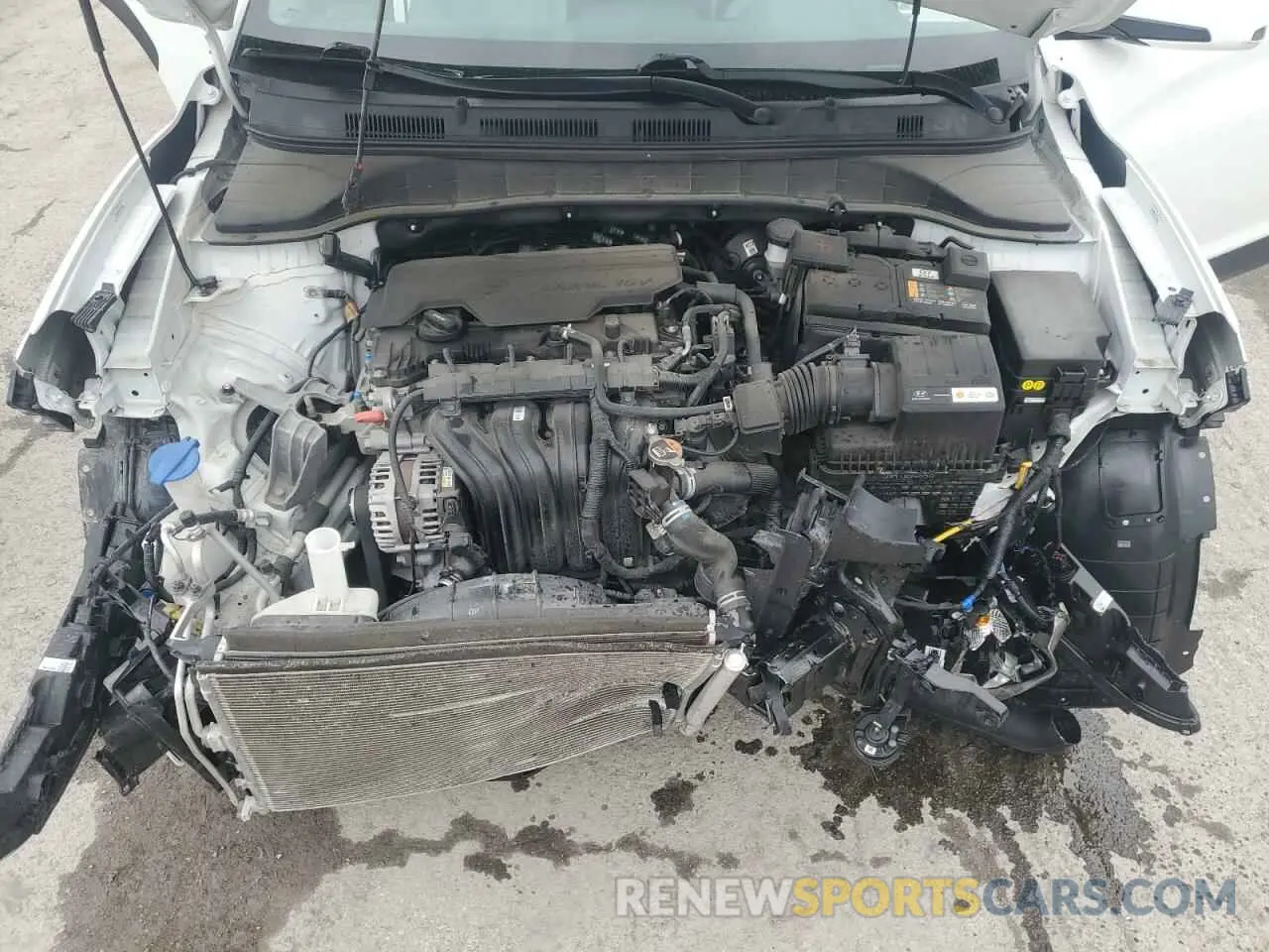 13 Photograph of a damaged car KM8K3CAB9NU860217 HYUNDAI KONA 2022