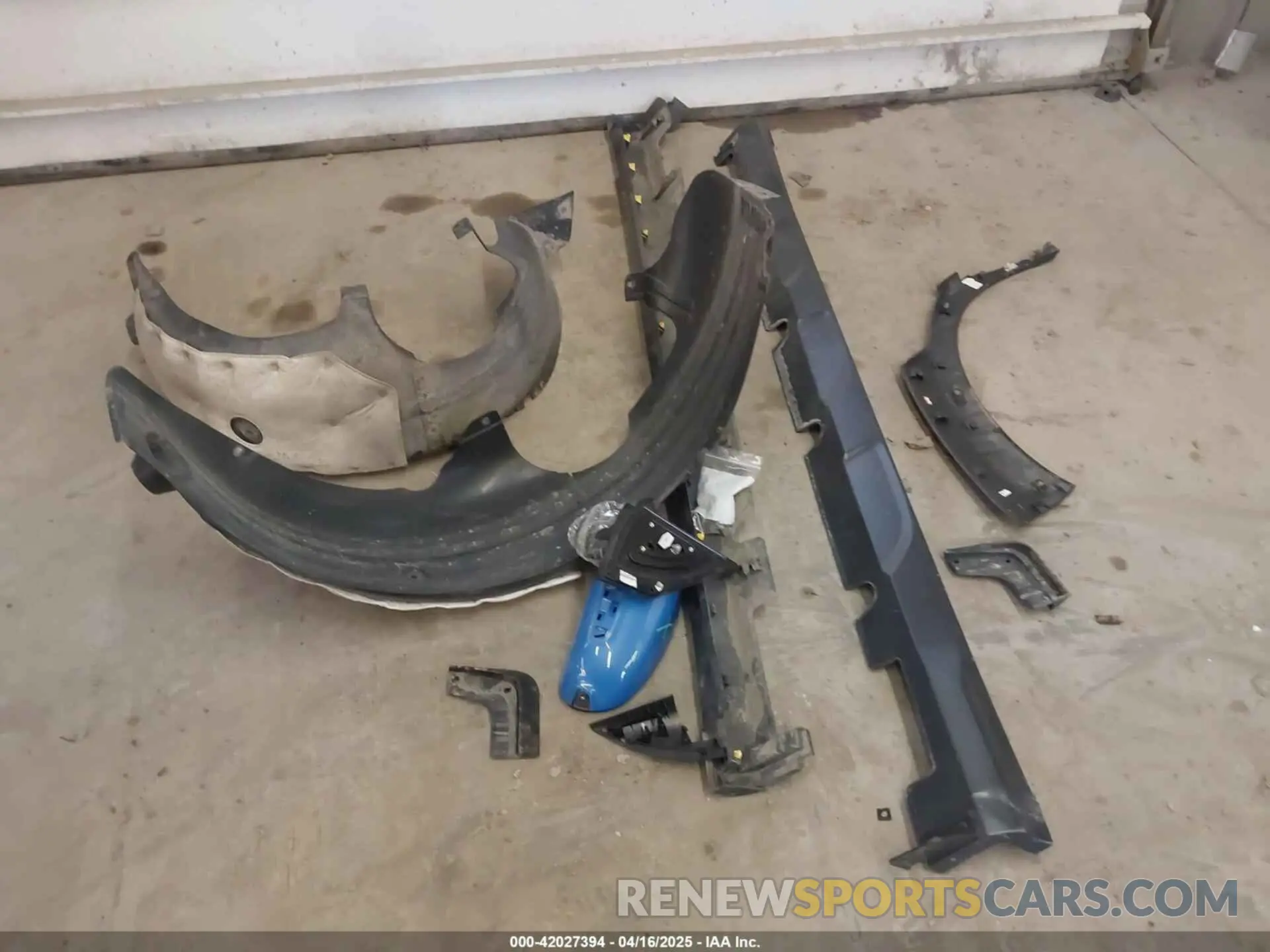 12 Photograph of a damaged car KM8K5CA31NU878259 HYUNDAI KONA 2022