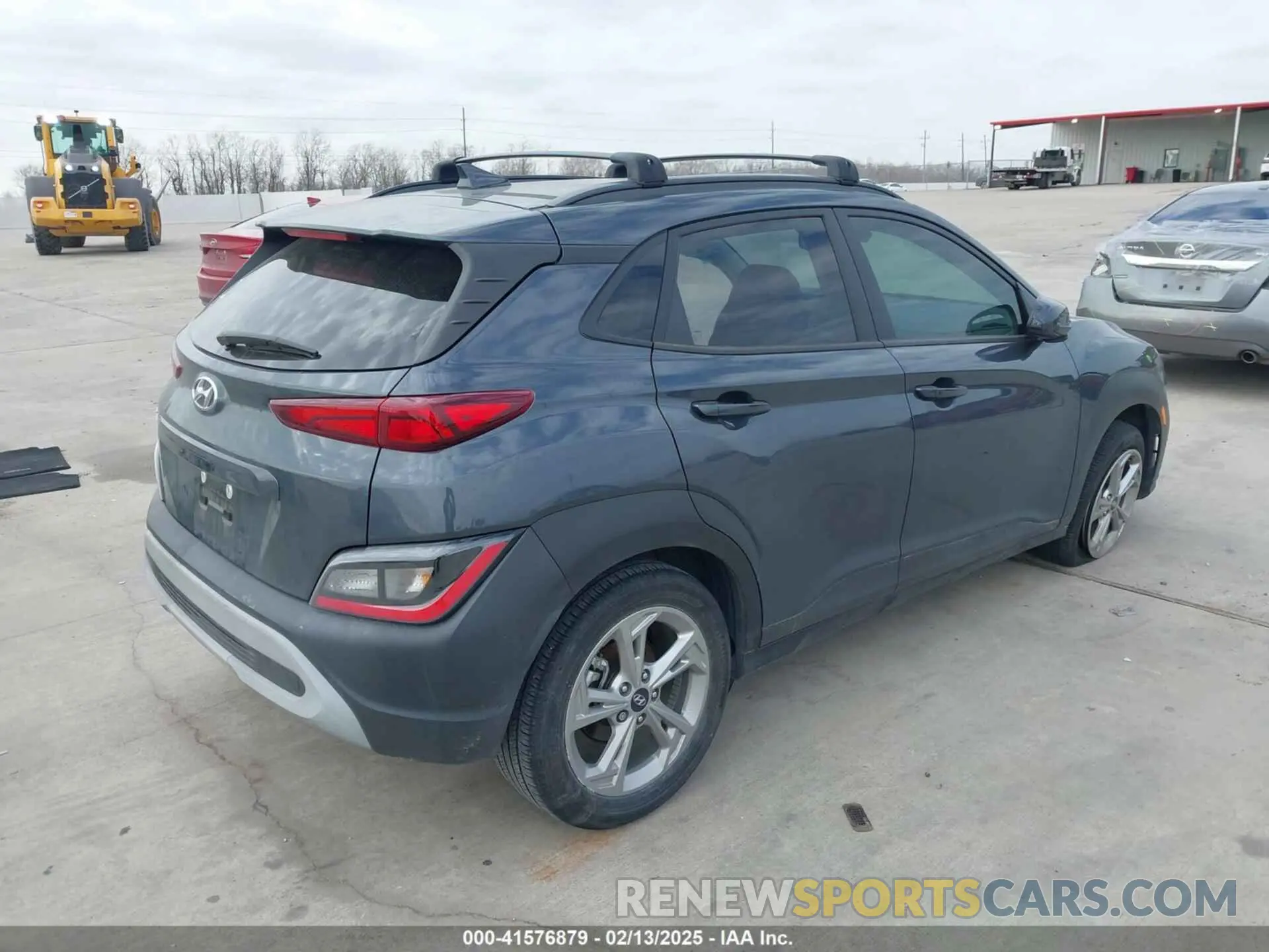 4 Photograph of a damaged car KM8K62AB5NU816460 HYUNDAI KONA 2022